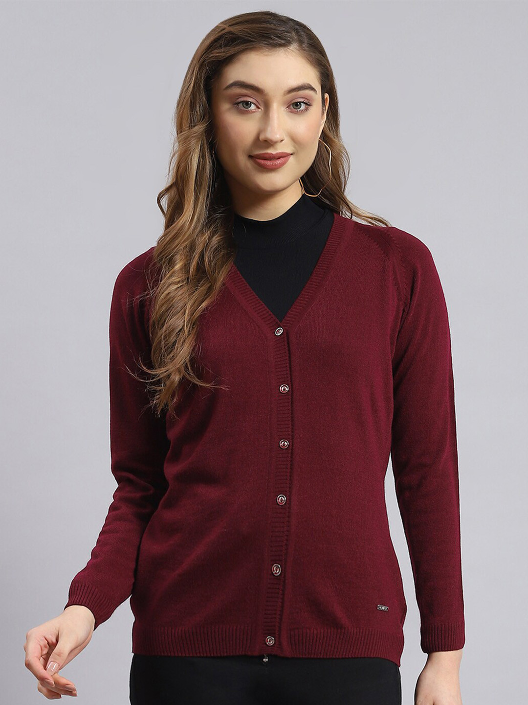 

Monte Carlo V-Neck Woollen Cardigan, Maroon