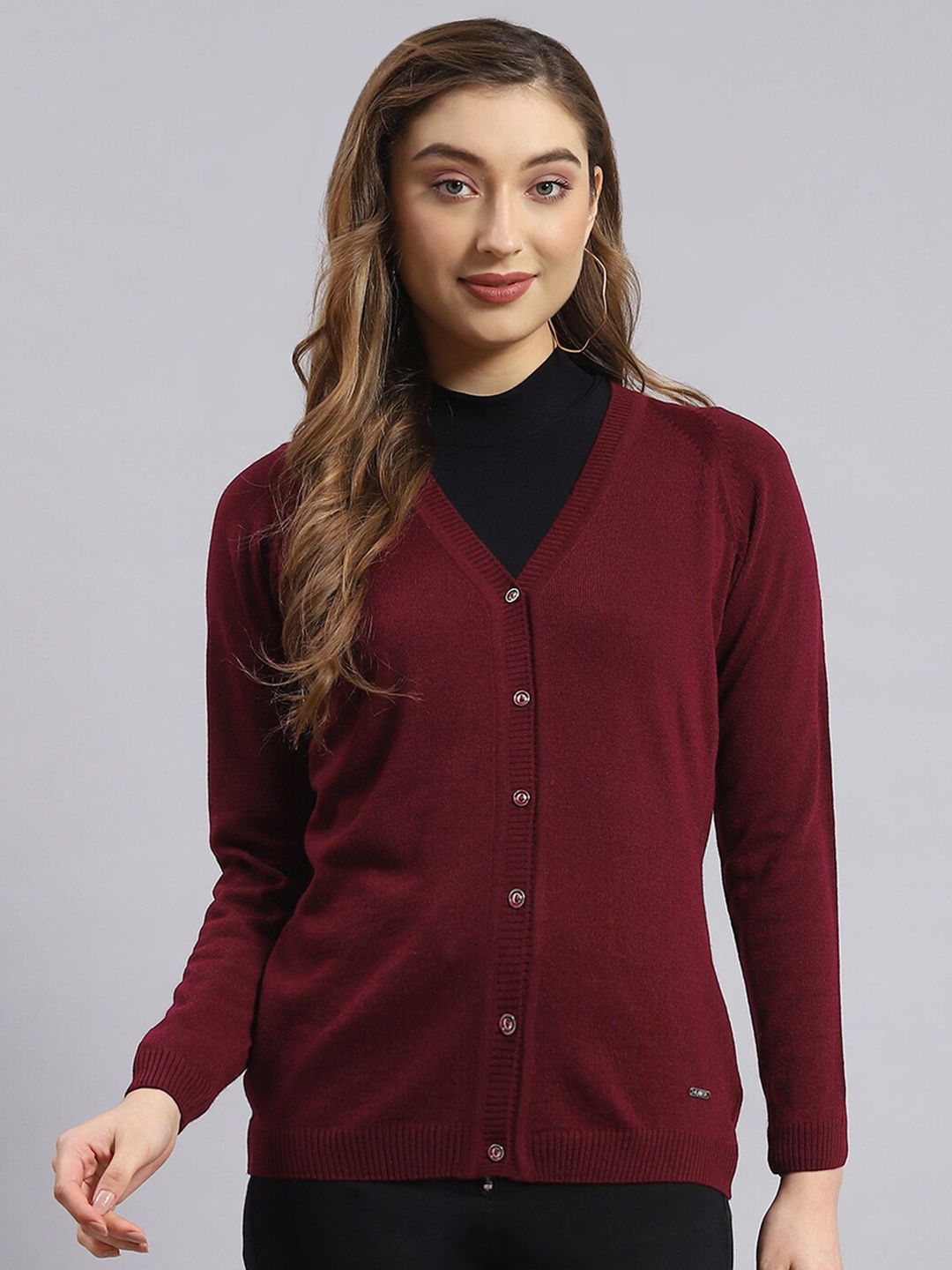 

Monte Carlo V-Neck Woollen Cardigan, Maroon