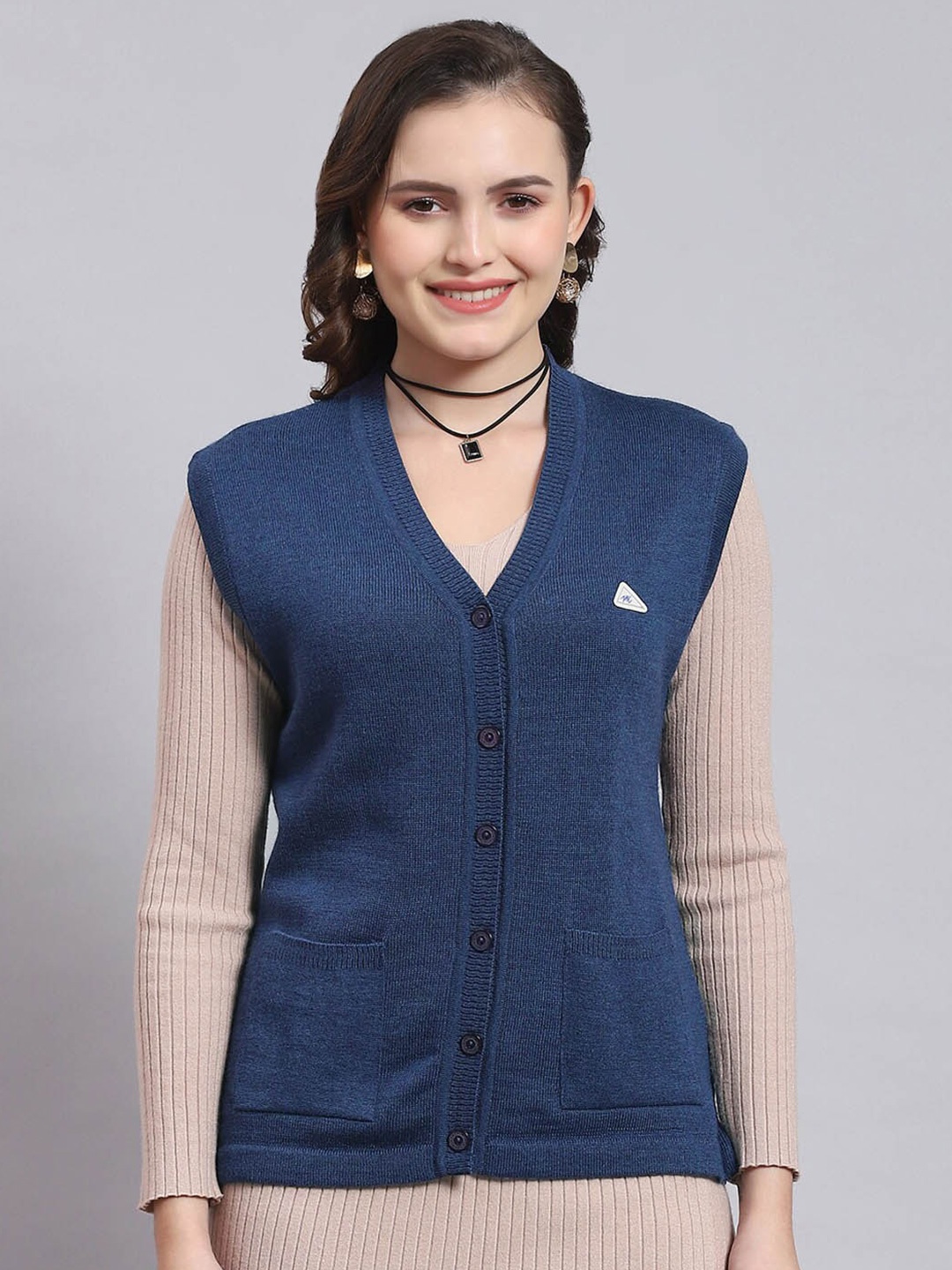 

Monte Carlo V-Neck Woollen Cardigan Sweater, Blue