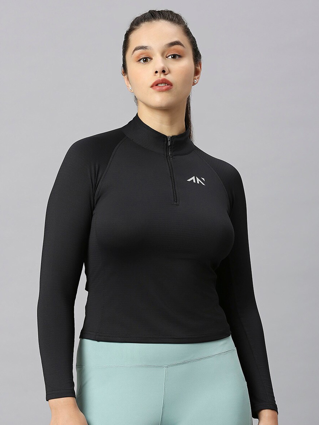 

AESTHETIC NATION Mock Collar Long Sleeves Sports Tshirt, Black