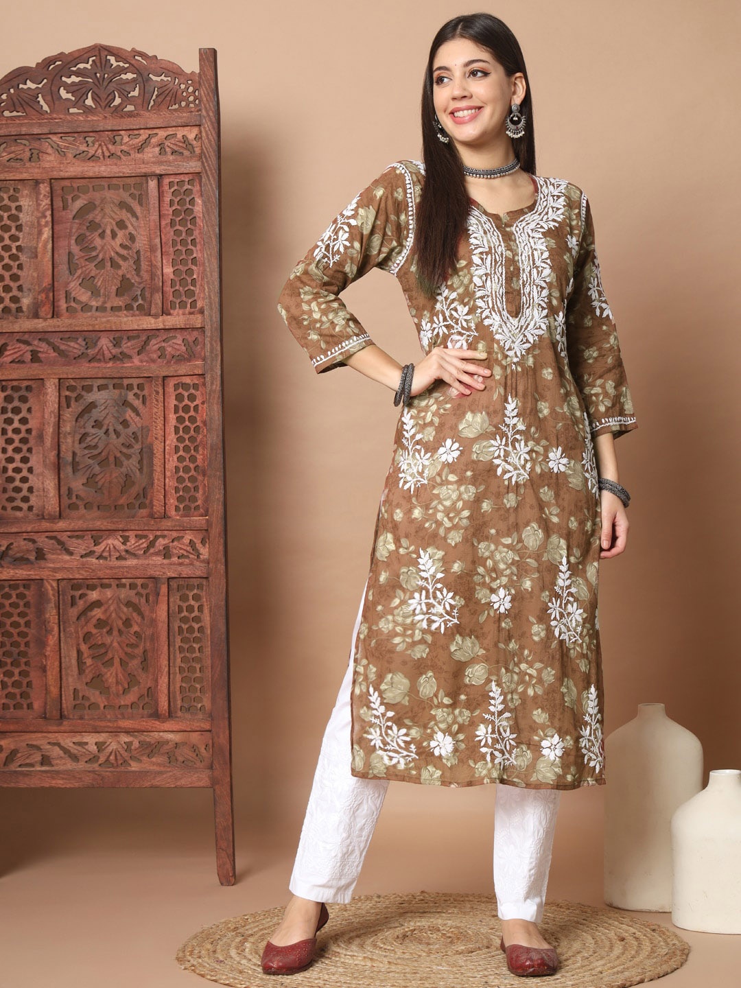 

Ethnava Floral Printed Thread Work Cotton Straight Kurta, Brown