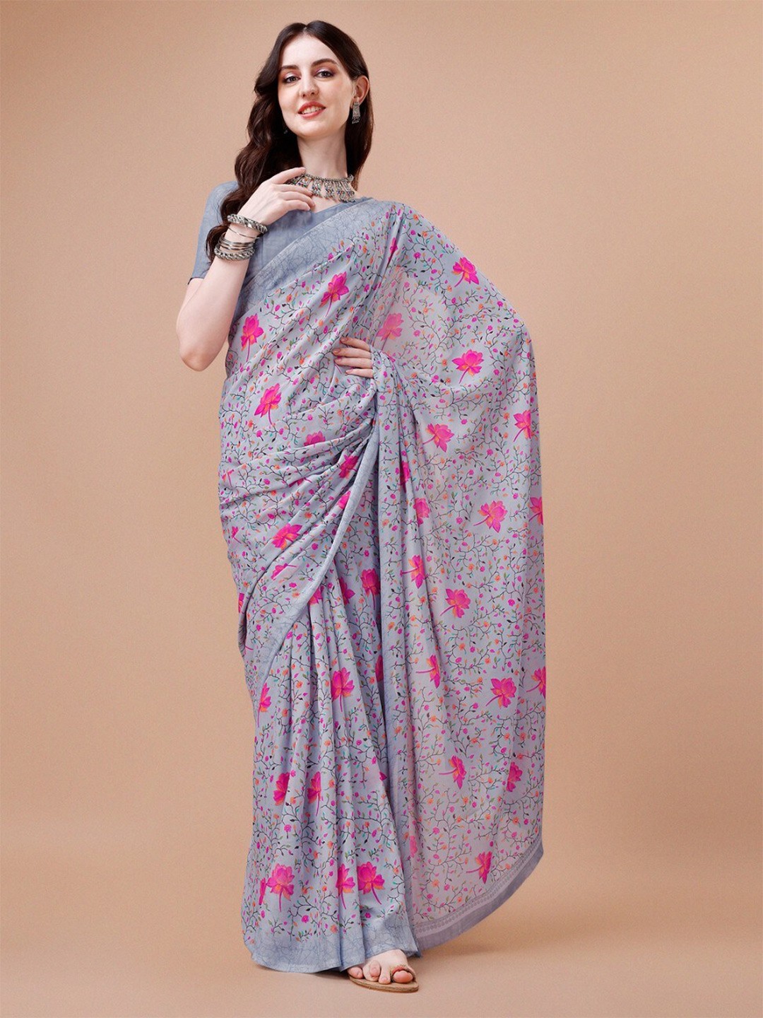 

Dori Floral Printed Pure Georgette Saree, Grey