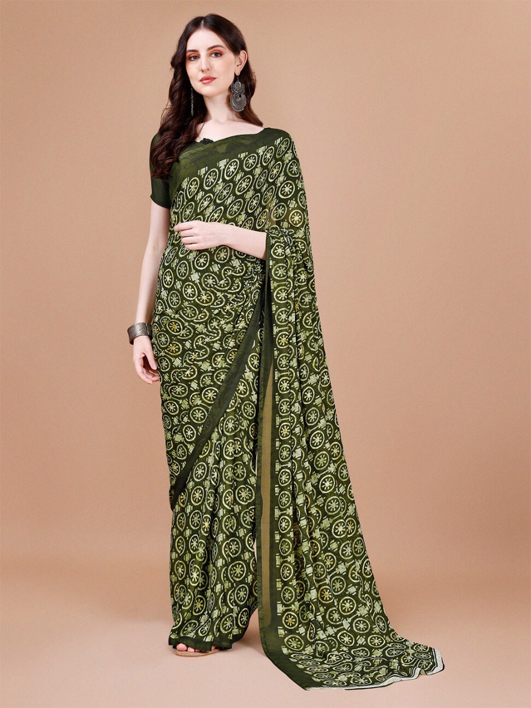 

Dori Ethnic Motifs Printed Pure Georgette Saree, Olive