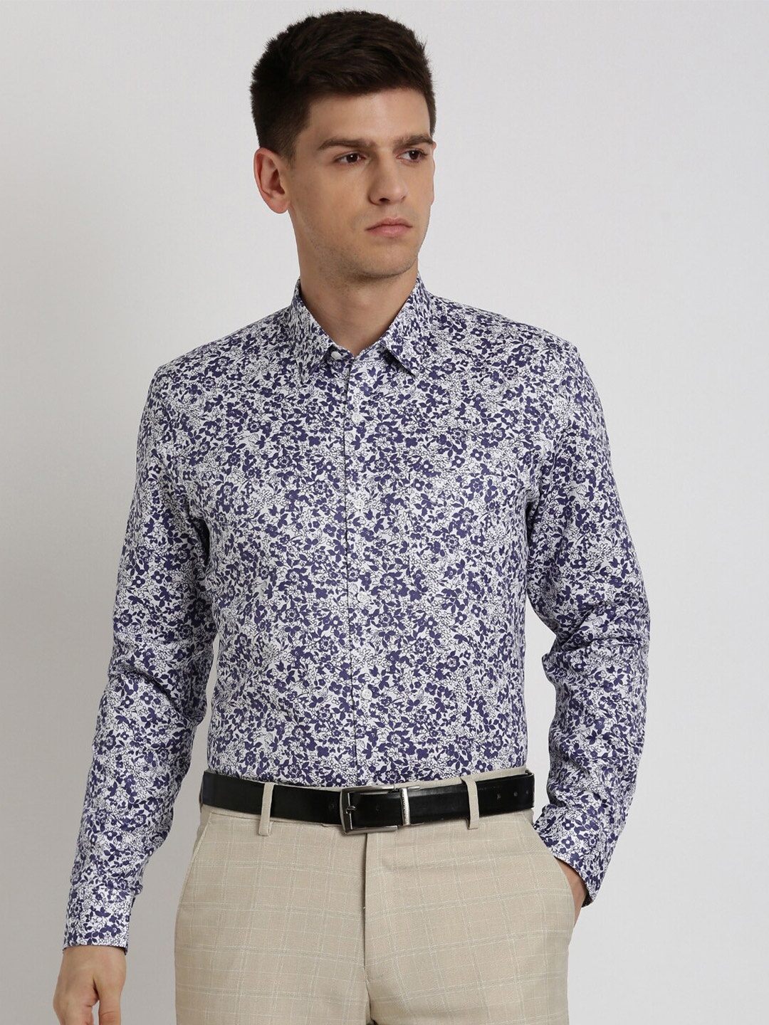 

Peter England Slim Fit Floral Printed Pure Cotton Formal Shirt, Purple