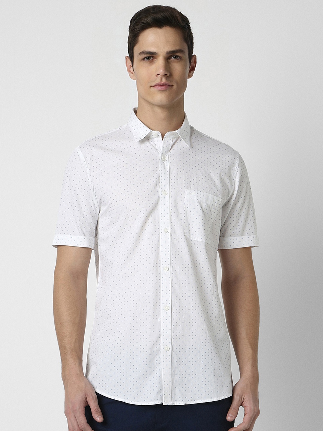 

Peter England Casuals Men White Slim Fit Printed Casual Shirt