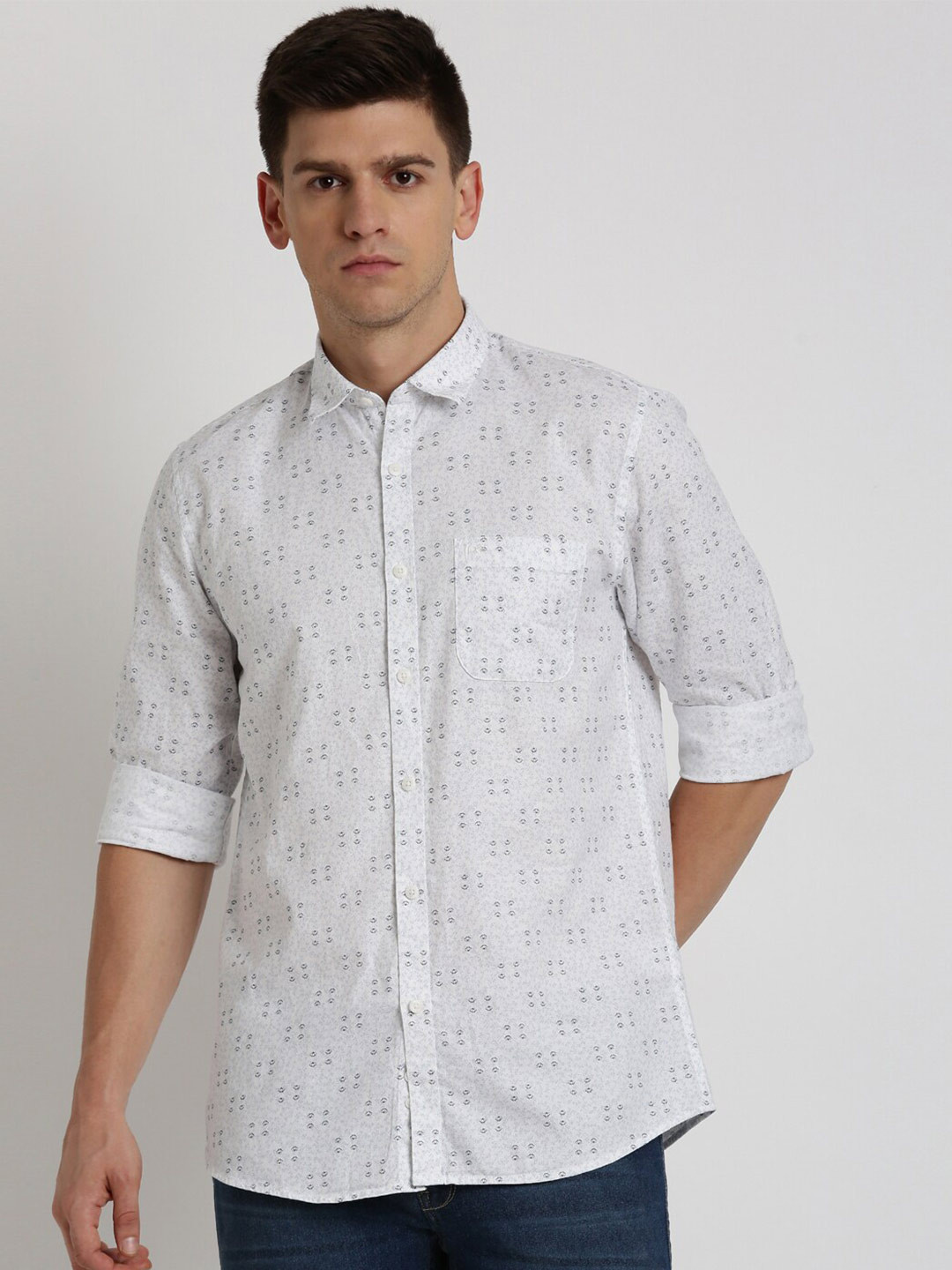 

Peter England Casuals Slim Fit Micro Ditsy Printed Pure Cotton Casual Shirt, Grey