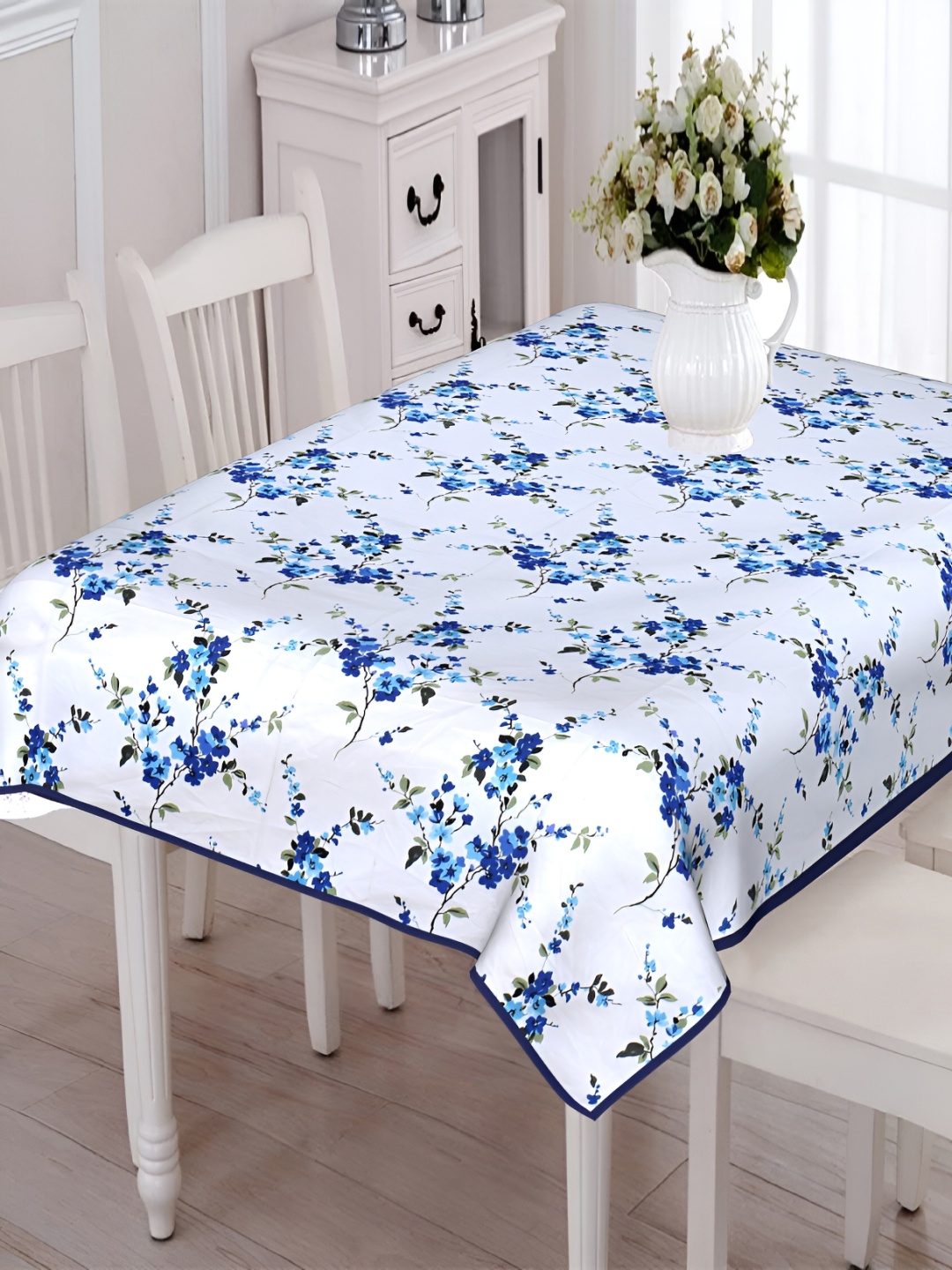 

Texstylers White & Blue Floral Anti Slip Cotton 6 Seater Rectangular Table Cover