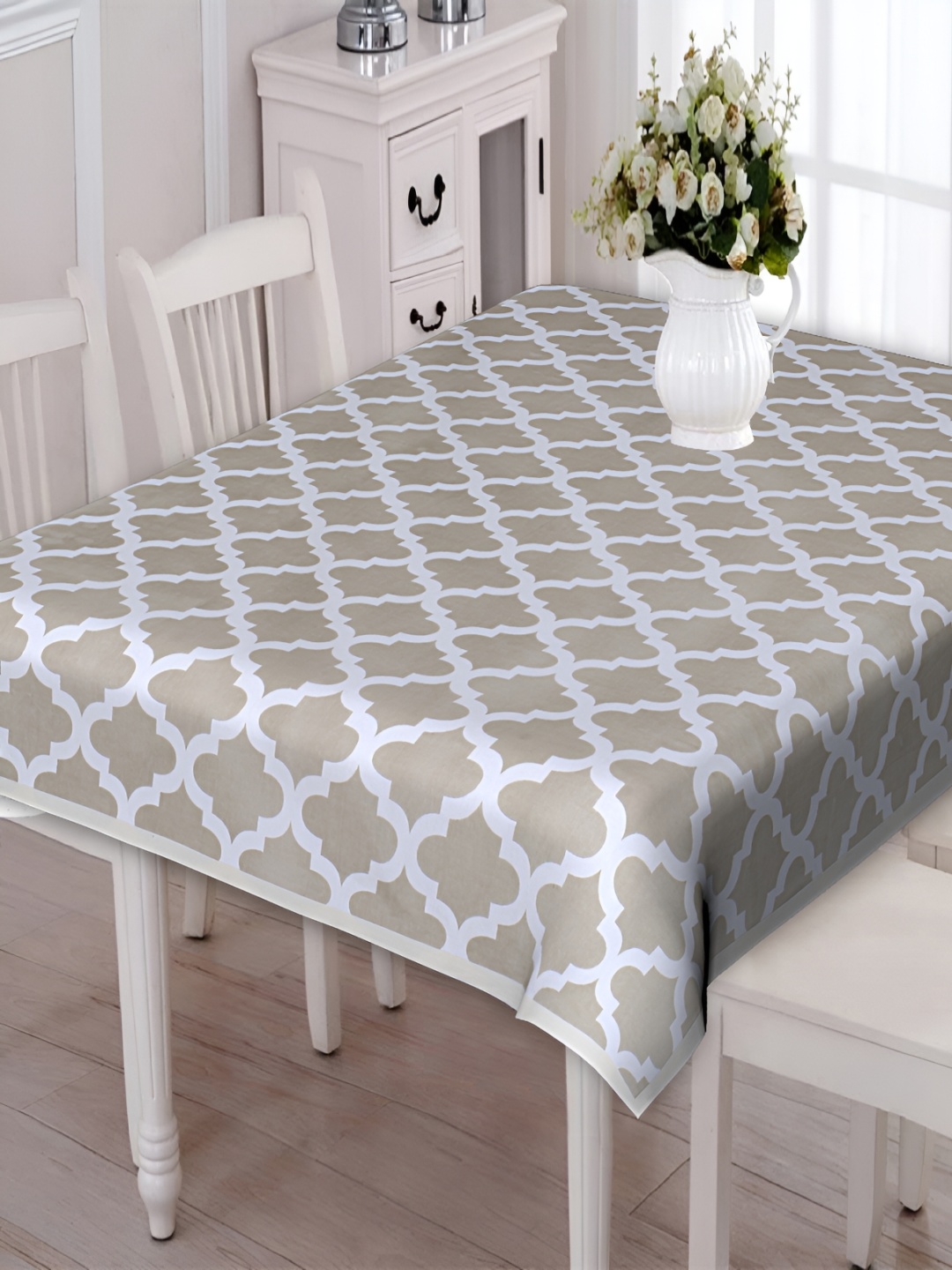 

Texstylers Beige & White Geometric Printed Anti Slip Cotton 6 Seater Table Cover