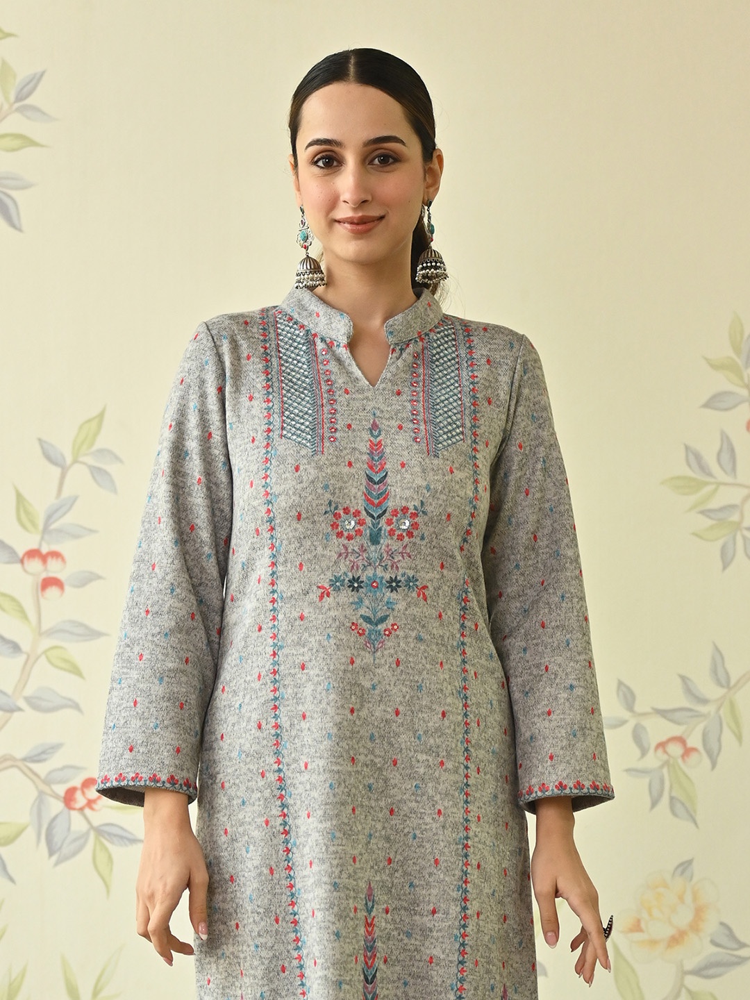 

Rustorange Ethnic Motifs Woven Design Mandarin Collar Straight Kurta, Off white