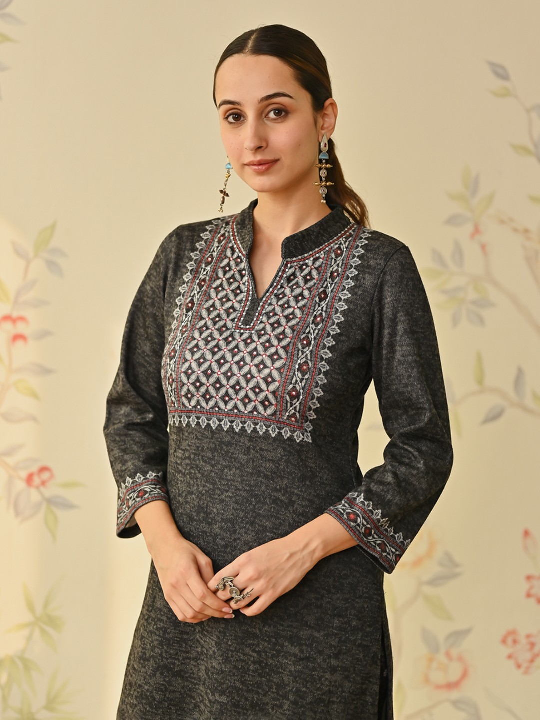 

Rustorange Floral Yoke Design Straight Kurta, Black