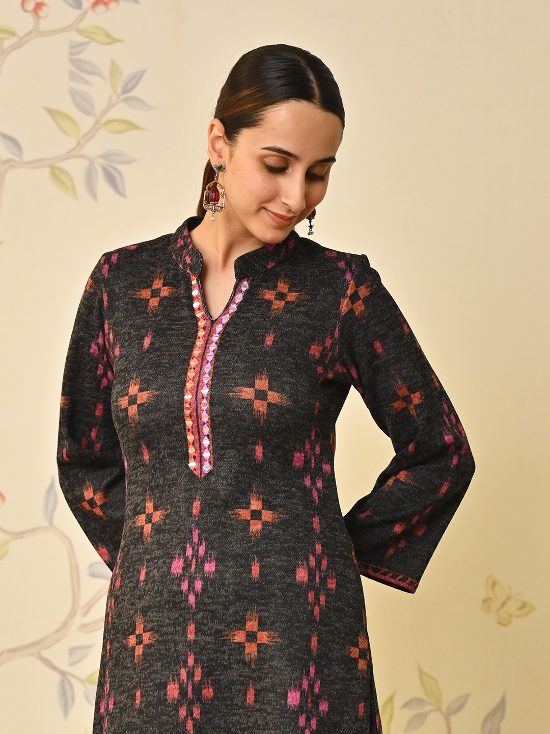 Rustorange Floral Woollen Kurta, Black