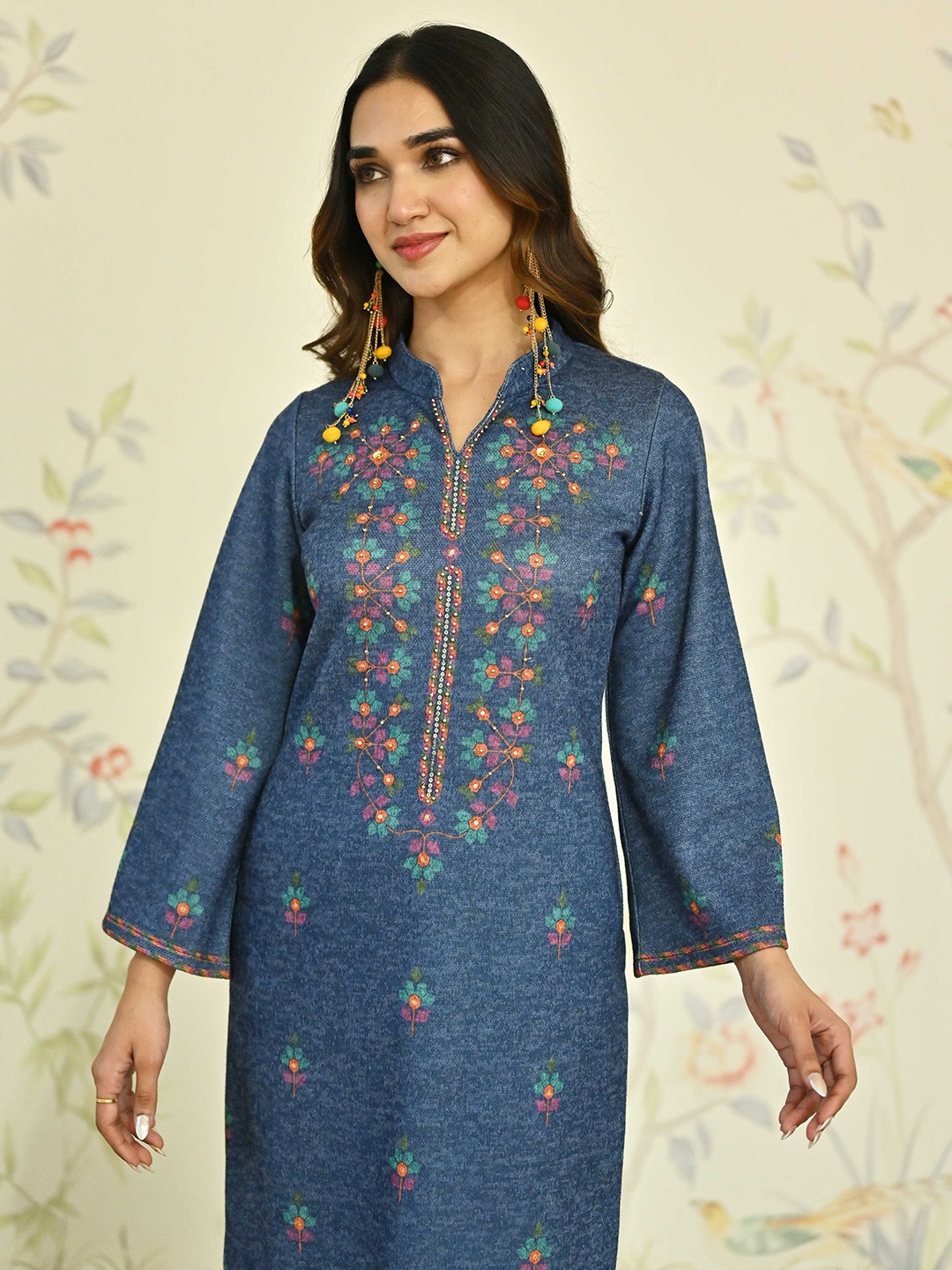 

Rustorange Floral Printed Beads & Stones Regular Kurta, Navy blue