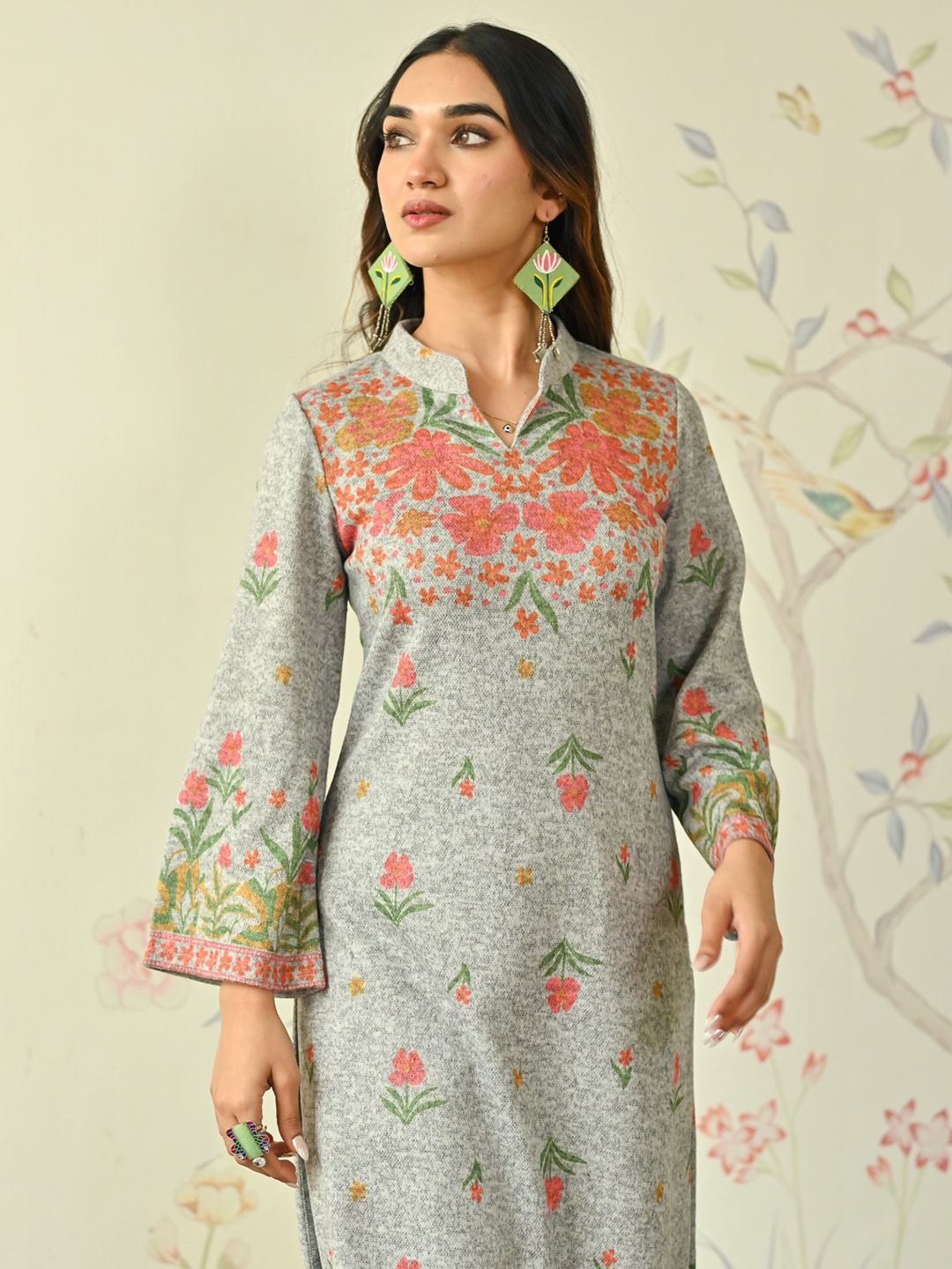 

Rustorange Floral Printed Mandarin Collar Kurta, Grey
