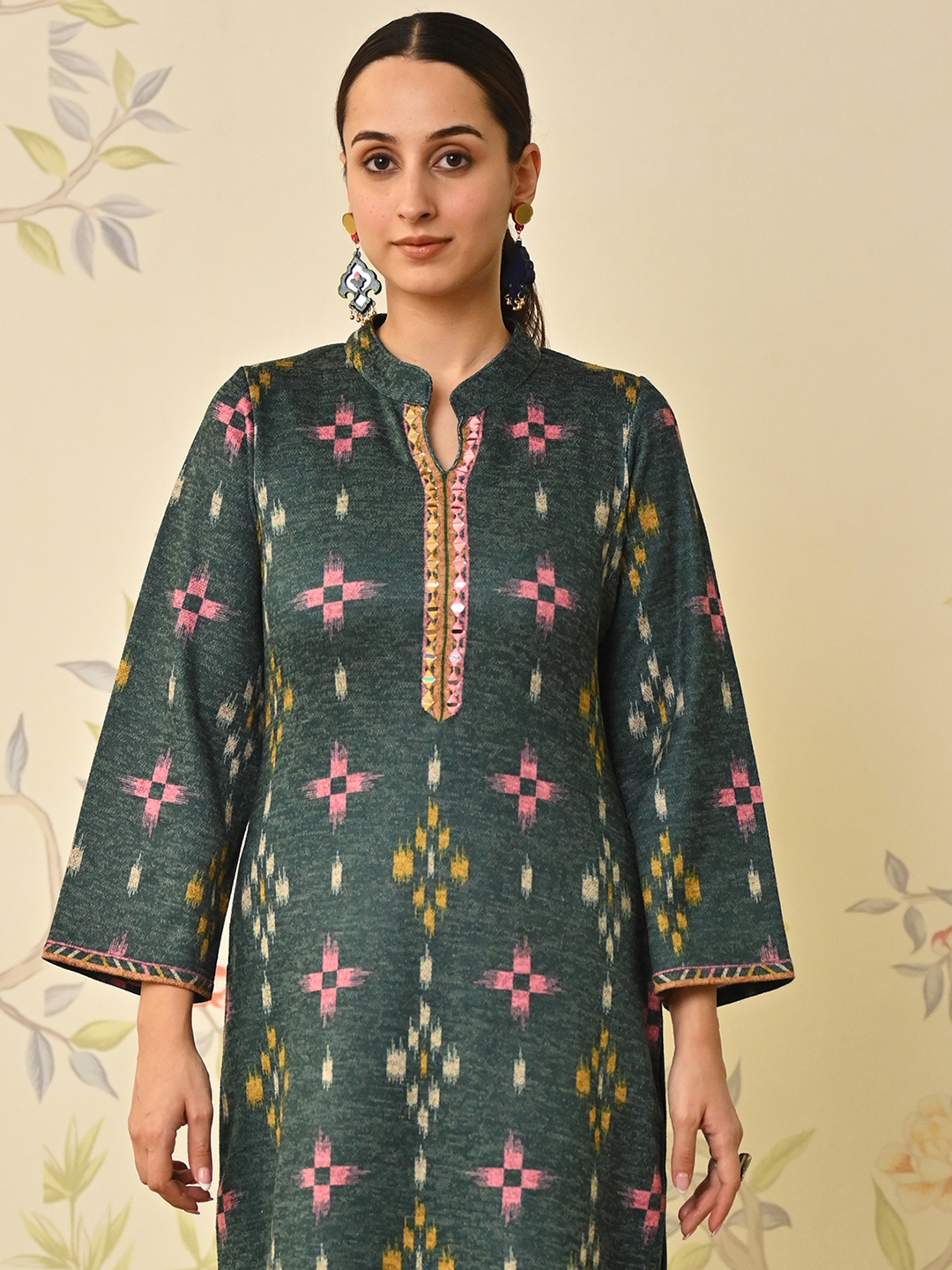 

Rustorange Floral Printed Woollen Kurta, Green