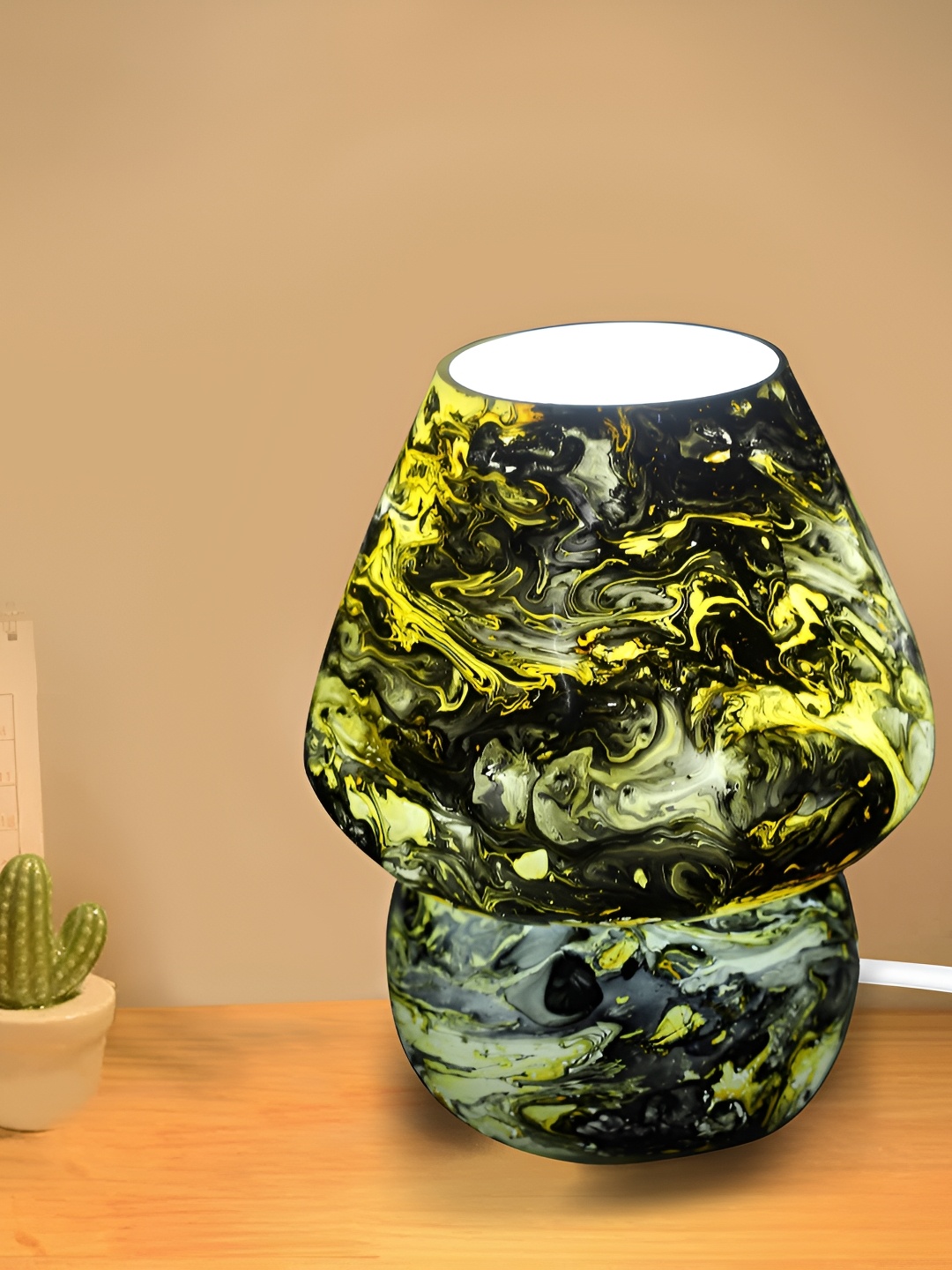 

Clovefry Black & Yellow Abstract Printed Mushroom Shaped Glass Table Lamp