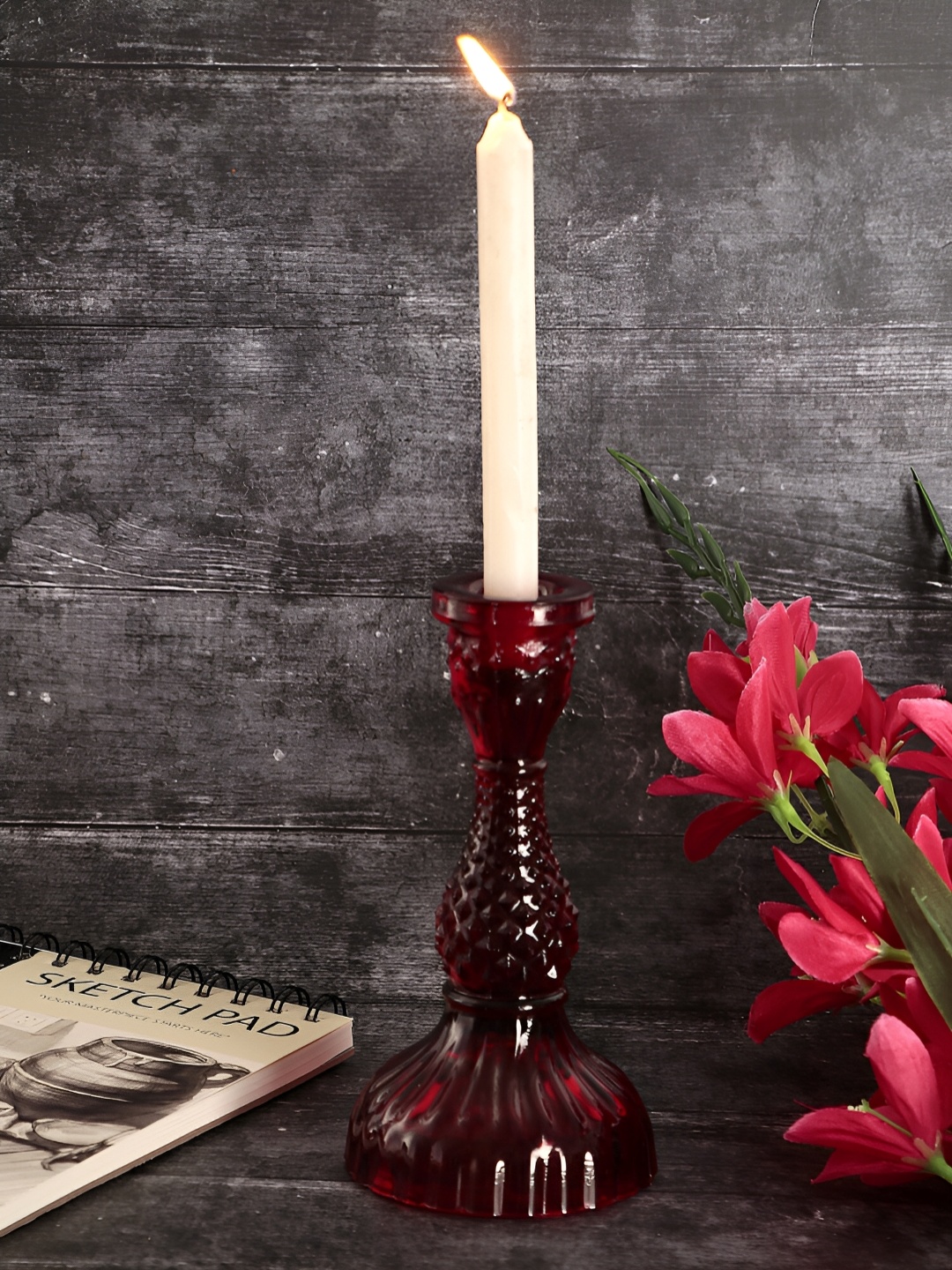 

Clovefry Red Textured Antique Candle Holder