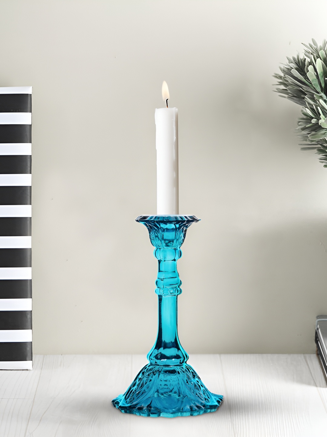 

Clovefry Blue Textured Antique Candle Holder