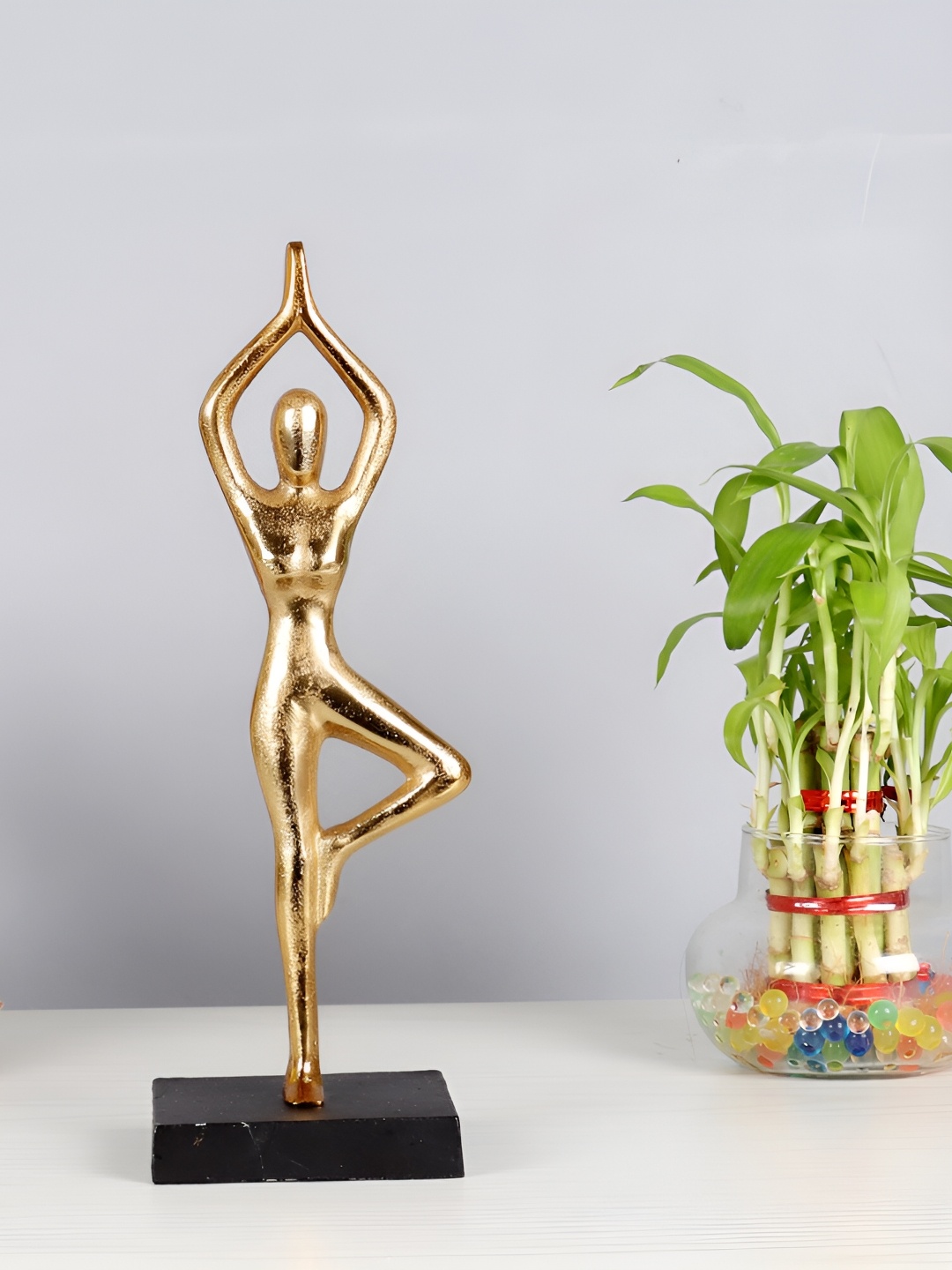 

Decor de Maison Gold-Toned Yoga Girl Showpiece