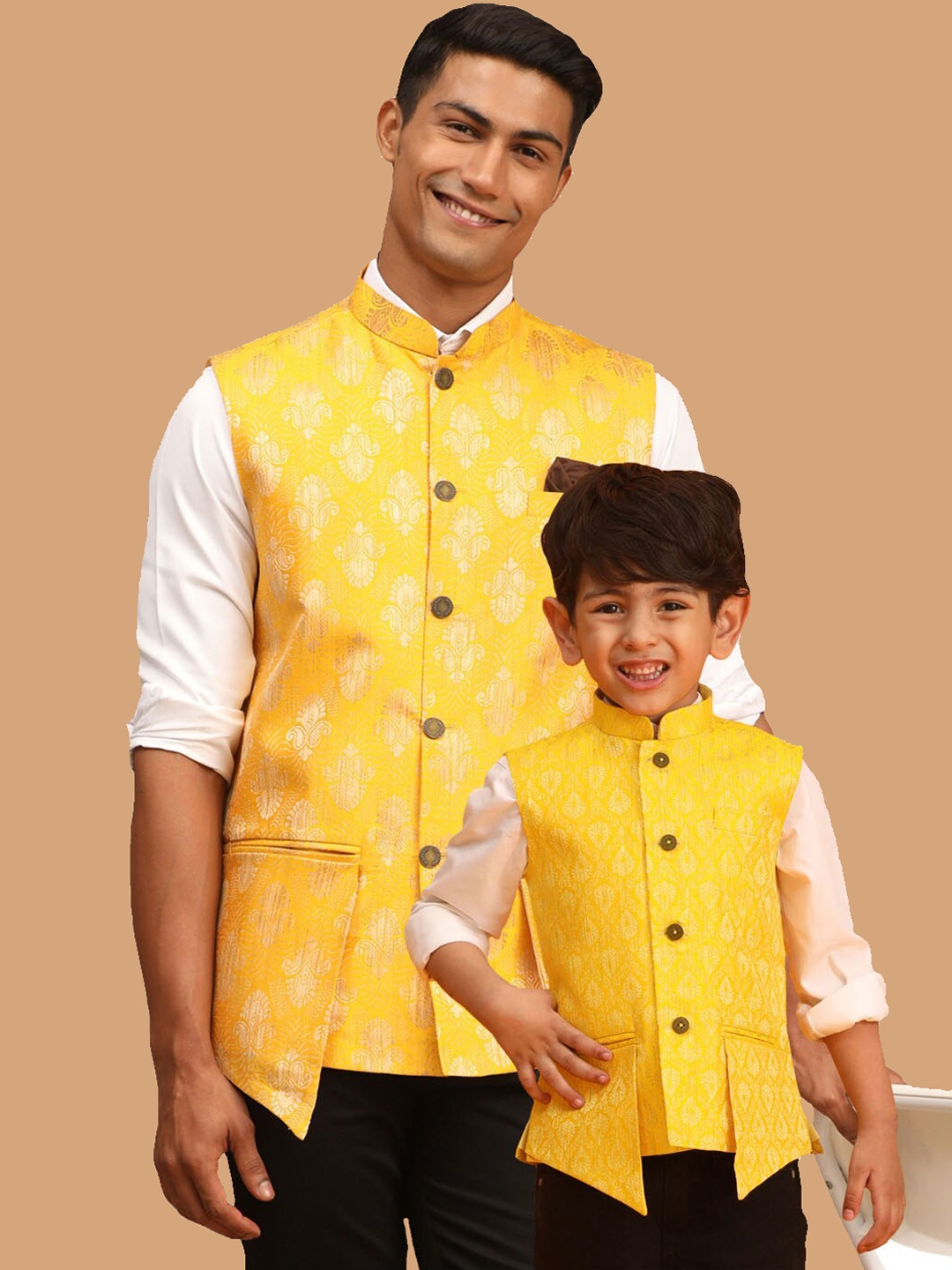 

VASTRAMAY Woven Slim-Fit Nehru Jackets, Yellow