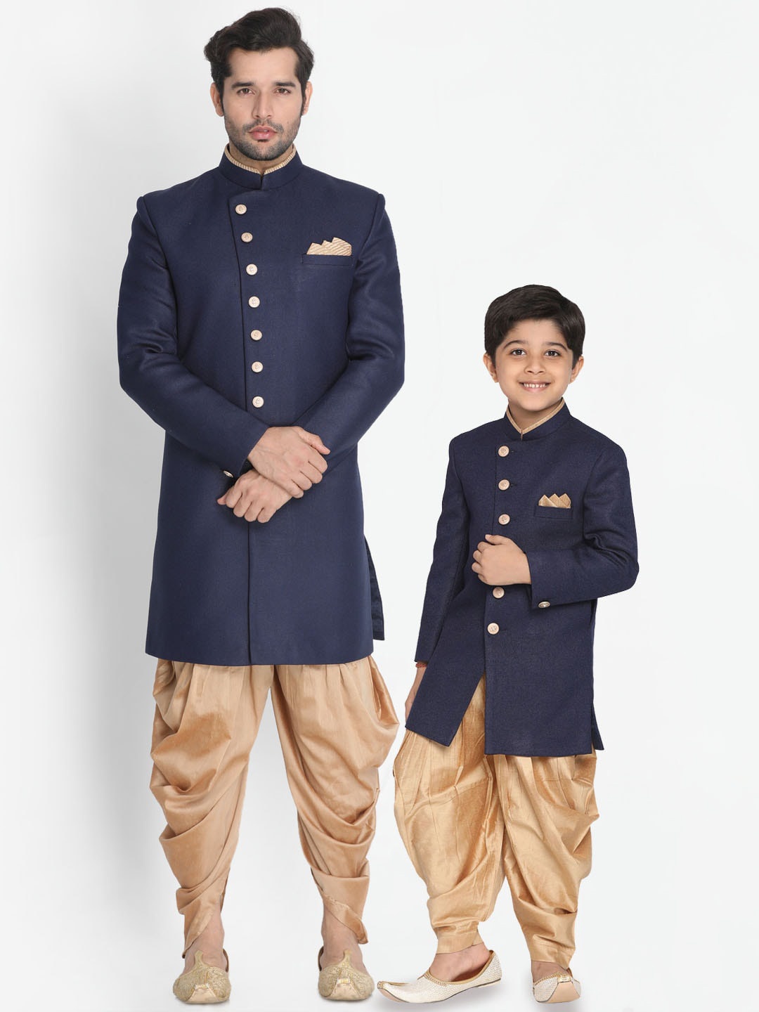 

VASTRAMAY Men Mandarin Collar Slim-Fit Pure Cotton Sherwani Set, Navy blue