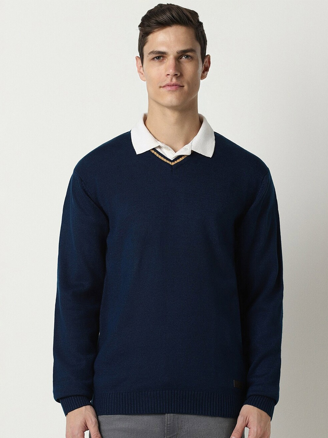 

Peter England Casuals V-Neck Pure Acrylic Pullover, Navy blue