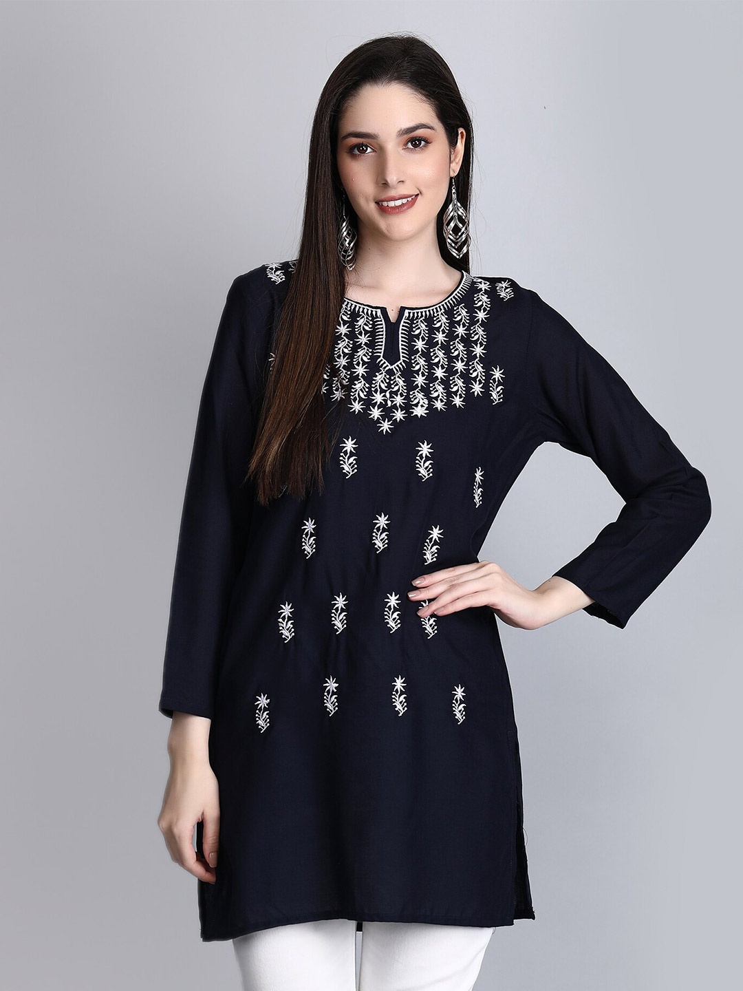 

SGRF Floral Embroidered Round Neck Kurti, Blue