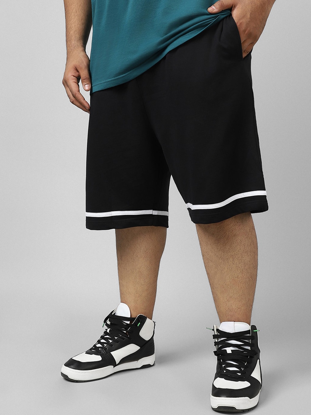 

Bewakoof Plus Men Oversized Plus Size Basket Ball Shorts, Black