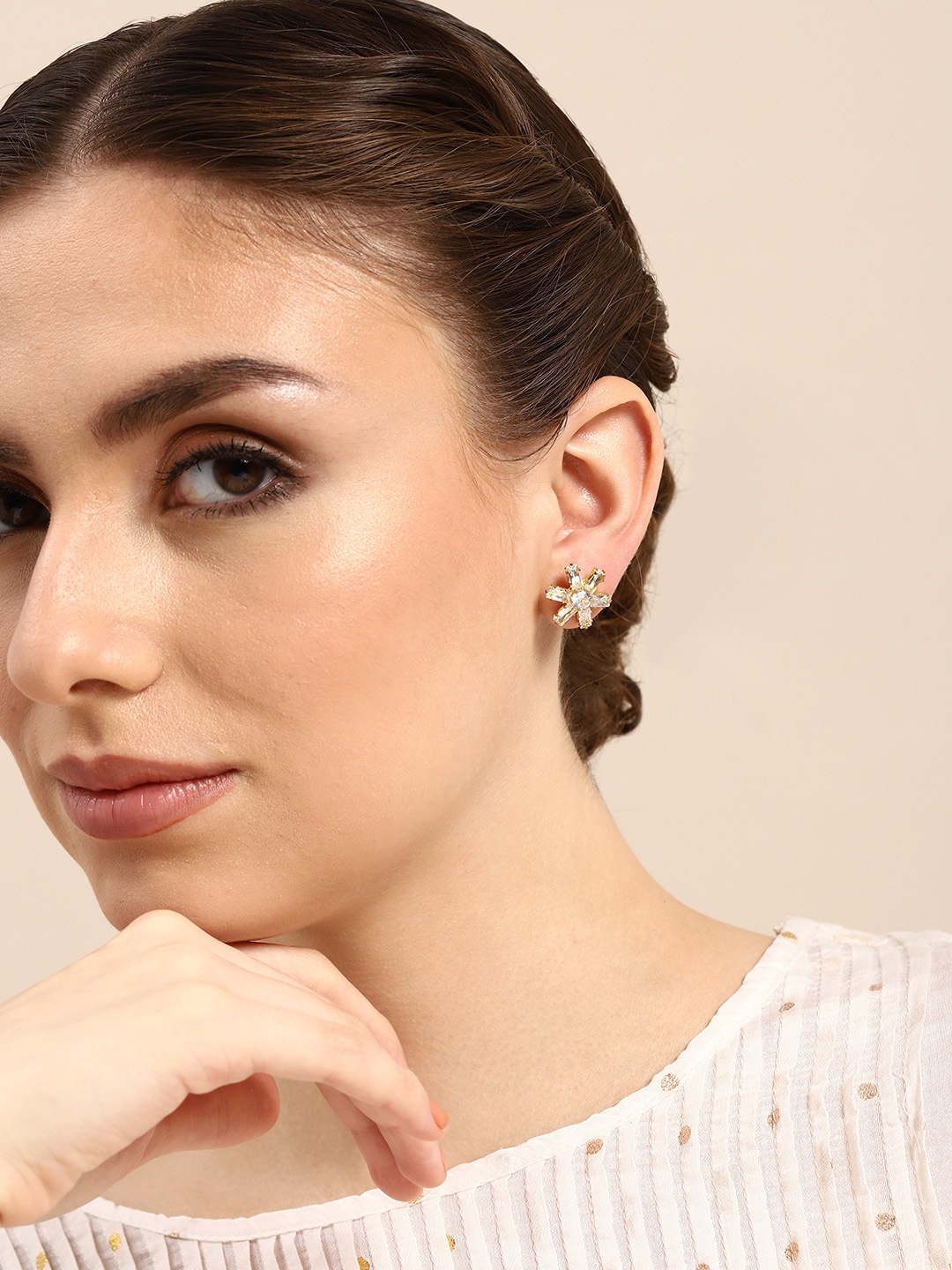 

House of Pataudi Gold-Plated Stones-Studded Floral Studs Earrings