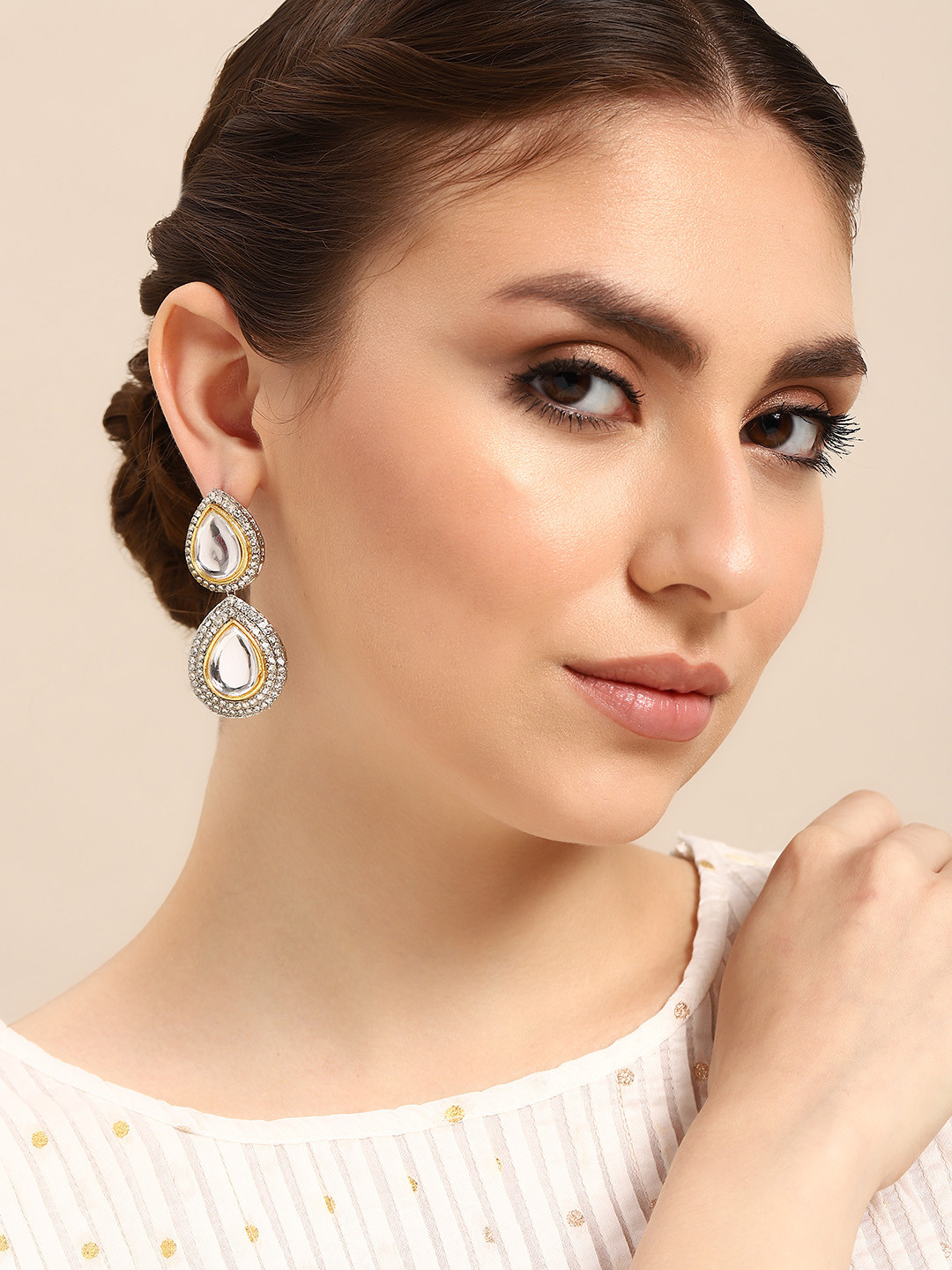 

House of Pataudi Gold-Plated Stones-Studded Teardrop Shaped Drop Earrings