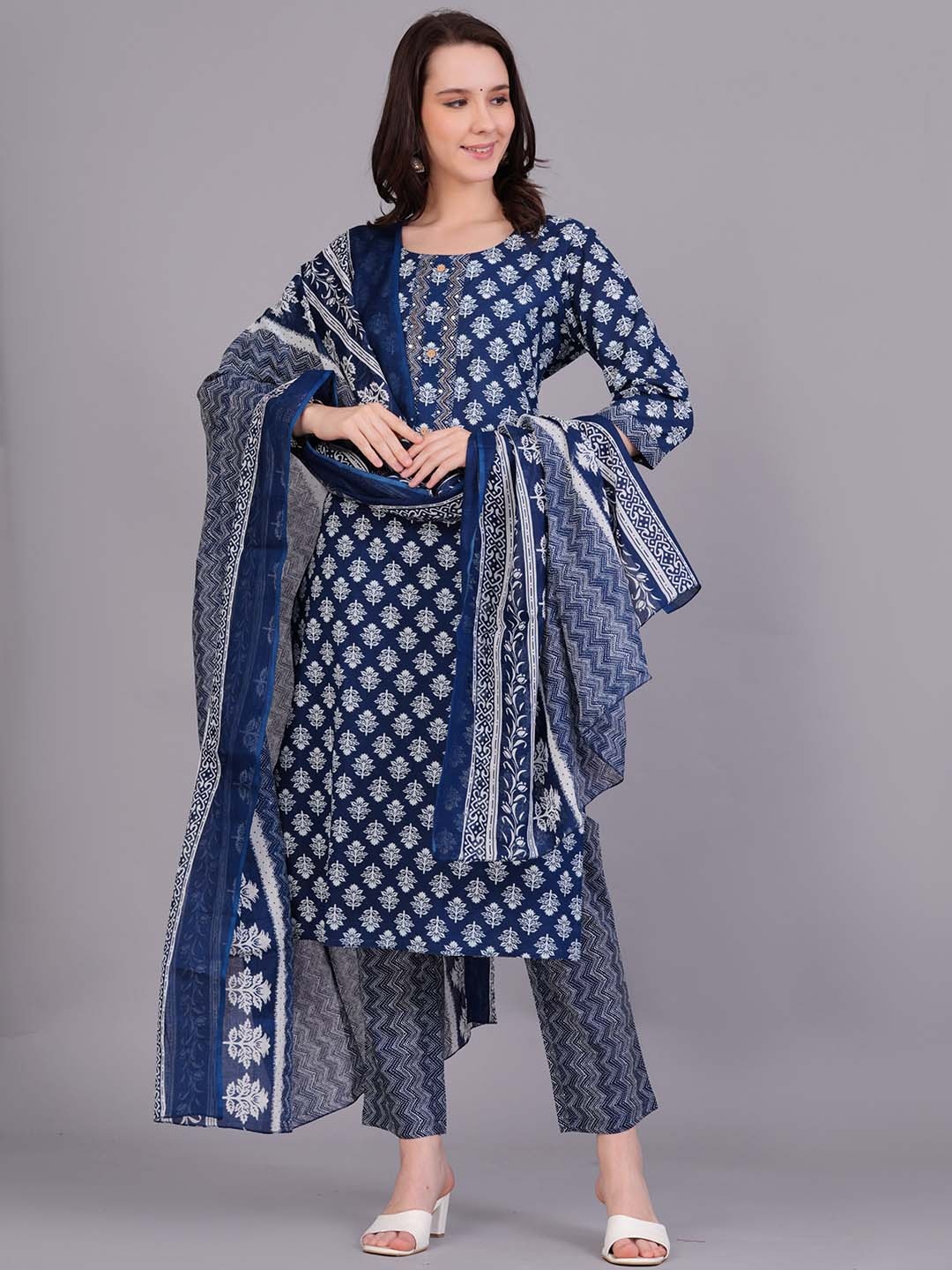 

KALINI Ethnic Motifs Printed Regular Pure Cotton Kurta & Pyjamas With Dupatta, Blue