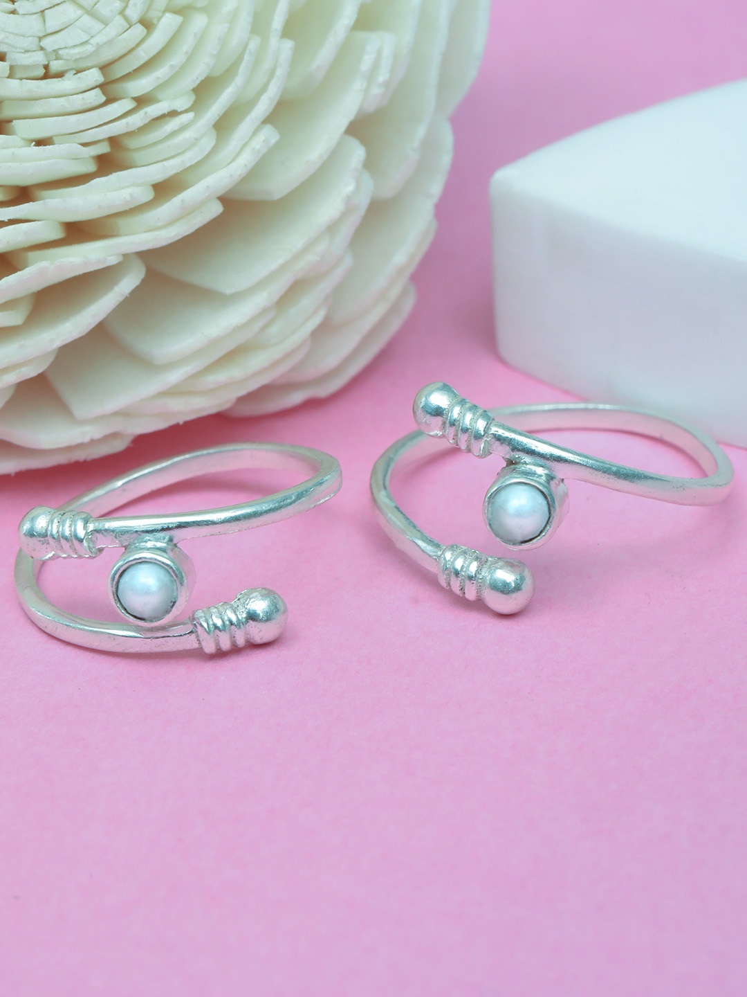 

Unniyarcha Set Of 2 92.5 Sterling Silver Adjustable Pearl-Beaded Toe Rings