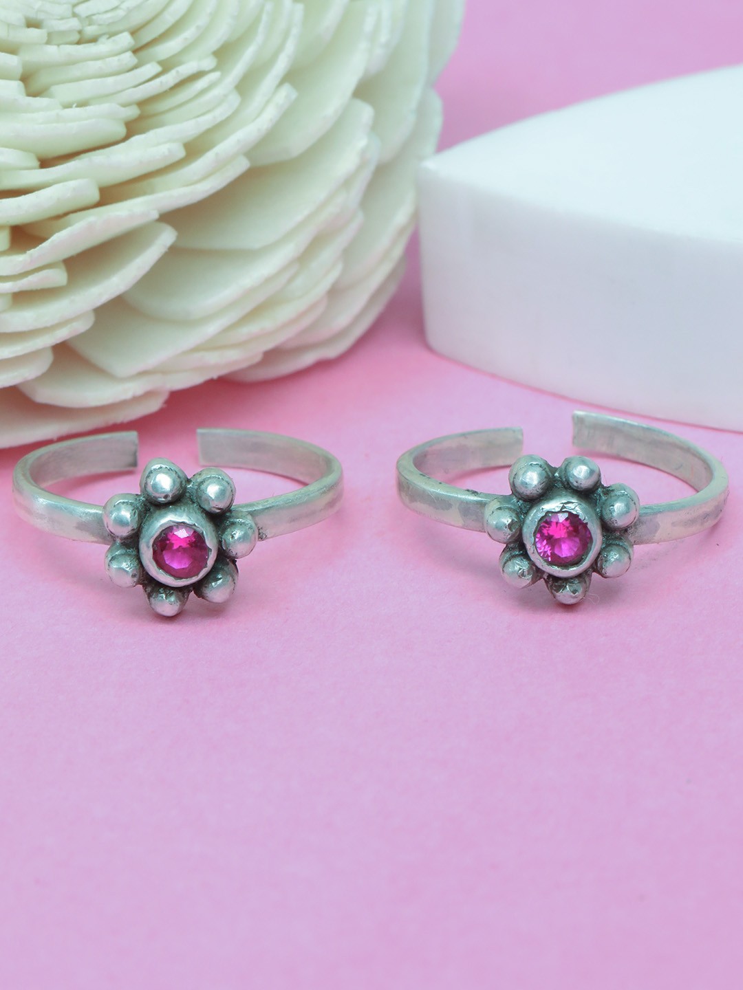 

Unniyarcha Set Of 2 92.5 Silver Stone-Studded Toe Rings
