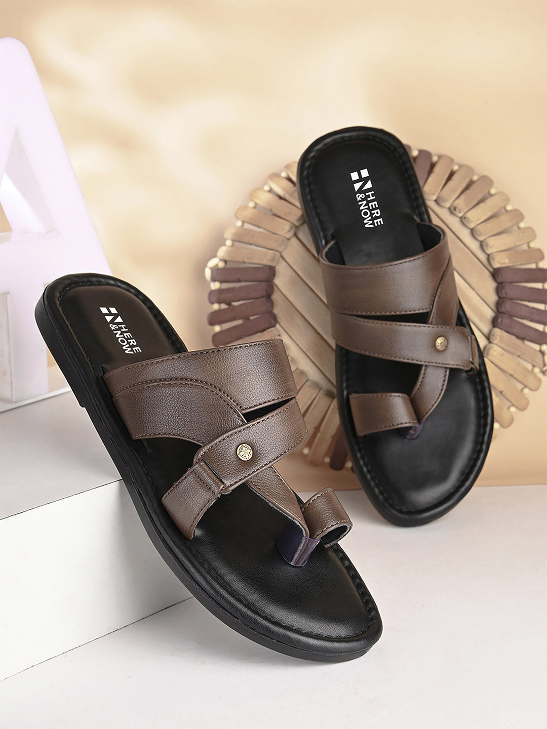 

HERE&NOW Men Brown One Toe Comfort Sandals