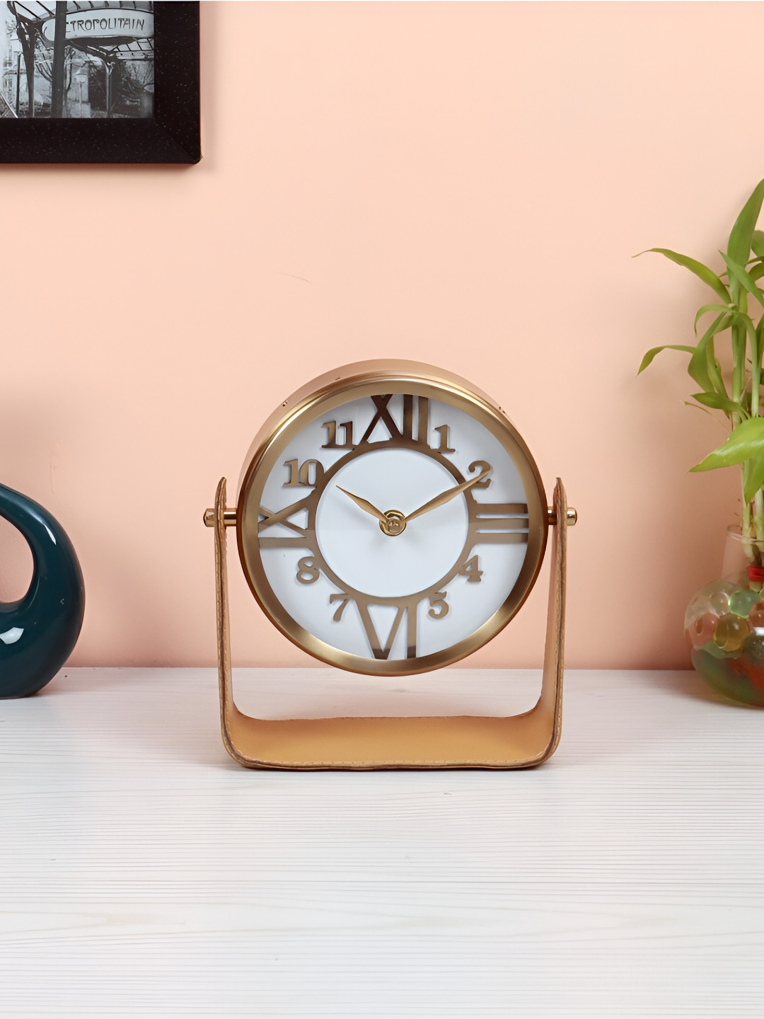 

Decor de Maison Gold Toned Round Contemporary Table Clock