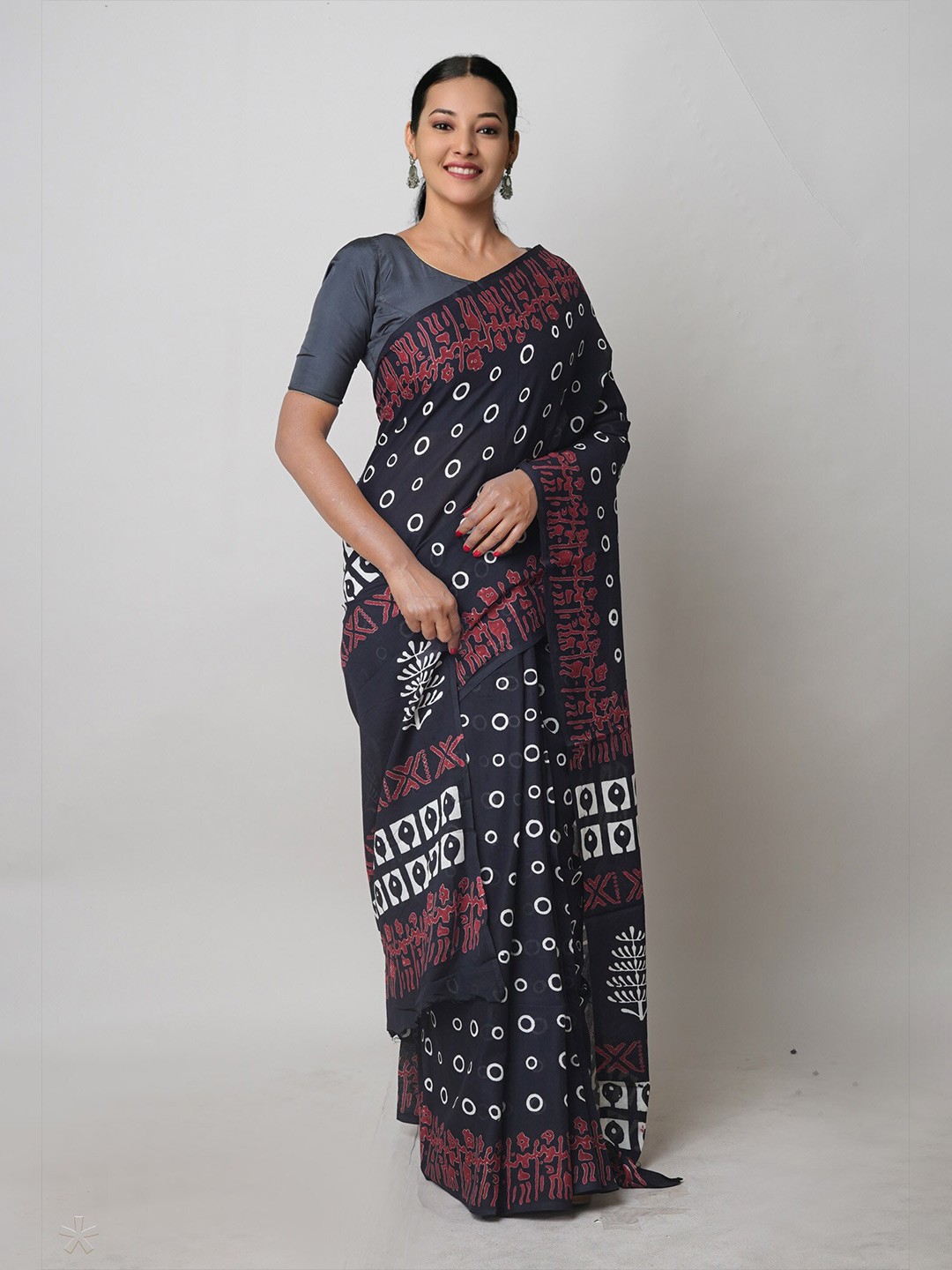 

Unnati Silks Ethnic Motifs Printed Pure Cotton Block Print Saree, Black