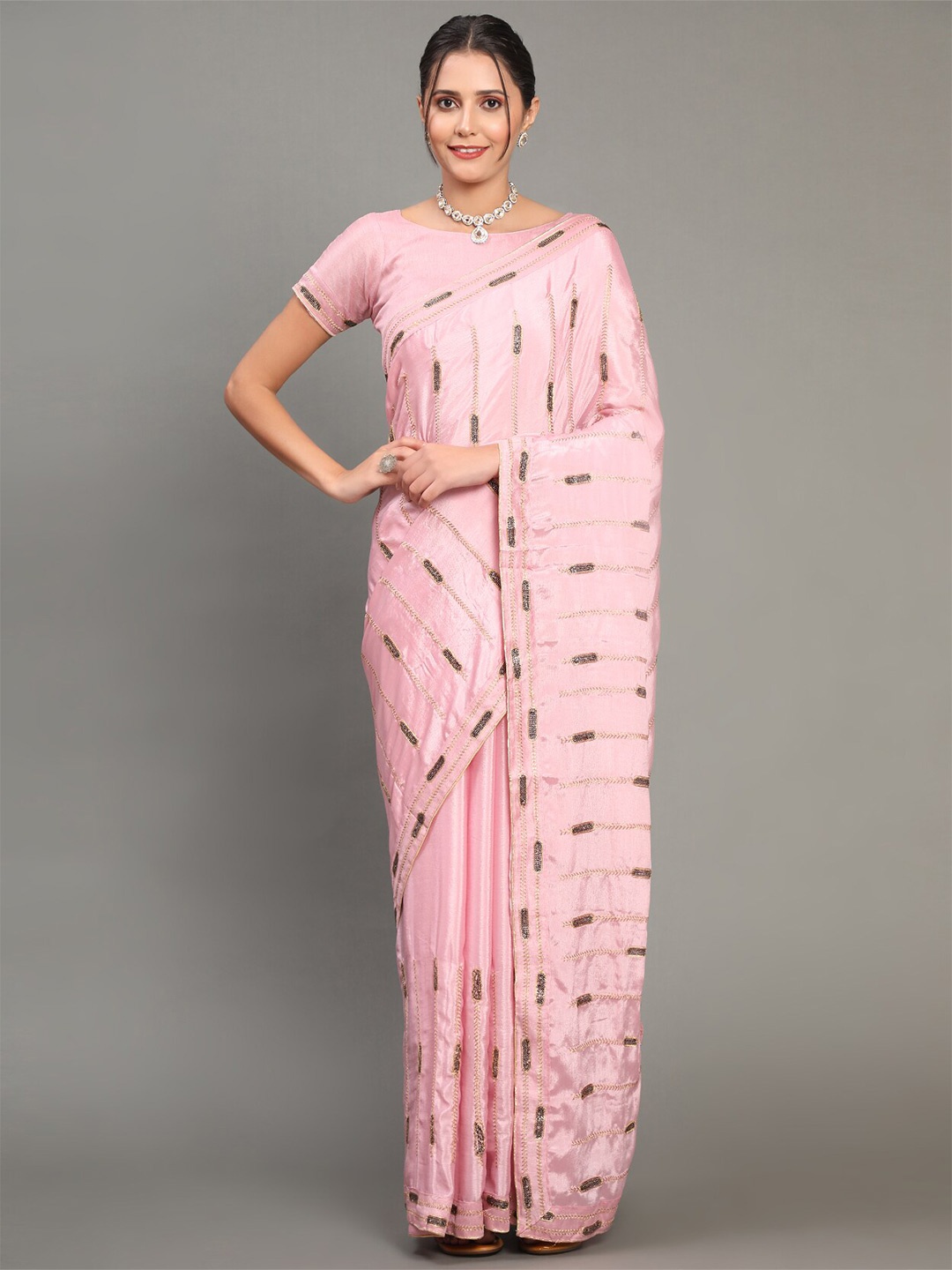 

GoStyle Ethnic Motifs Embroidered Saree, Pink
