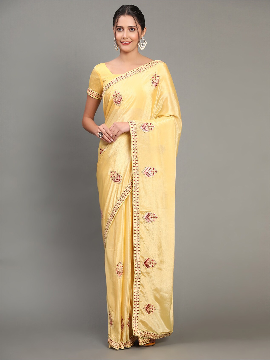 

GoStyle Ethnic Motifs Embroidered Mysore Silk Saree, Yellow