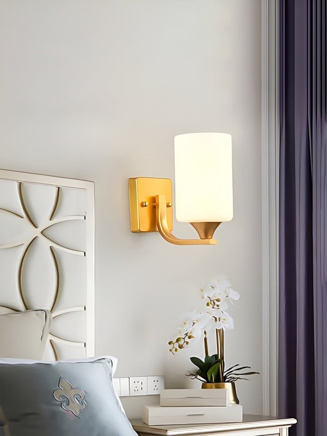 

BrightLyt Gold-Toned & White Cylindrical Shaped Metal Wall Lamp