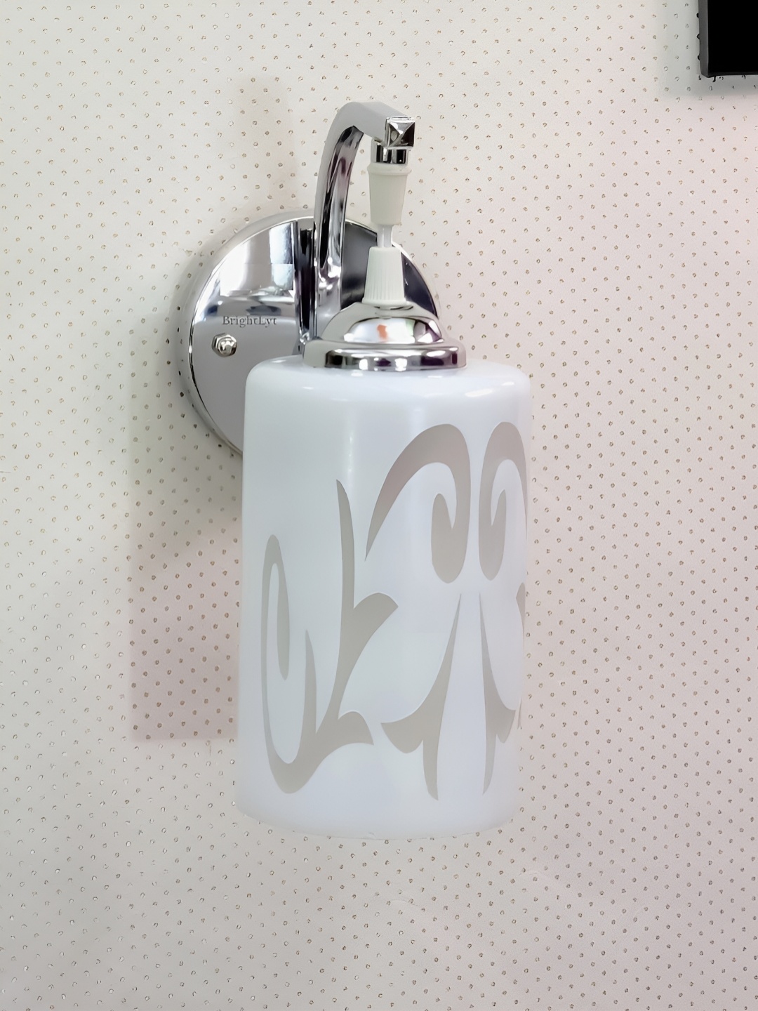 

BrightLyt Silver-Toned & White Printed Cylindrical Shaped Glass Wall Lamp