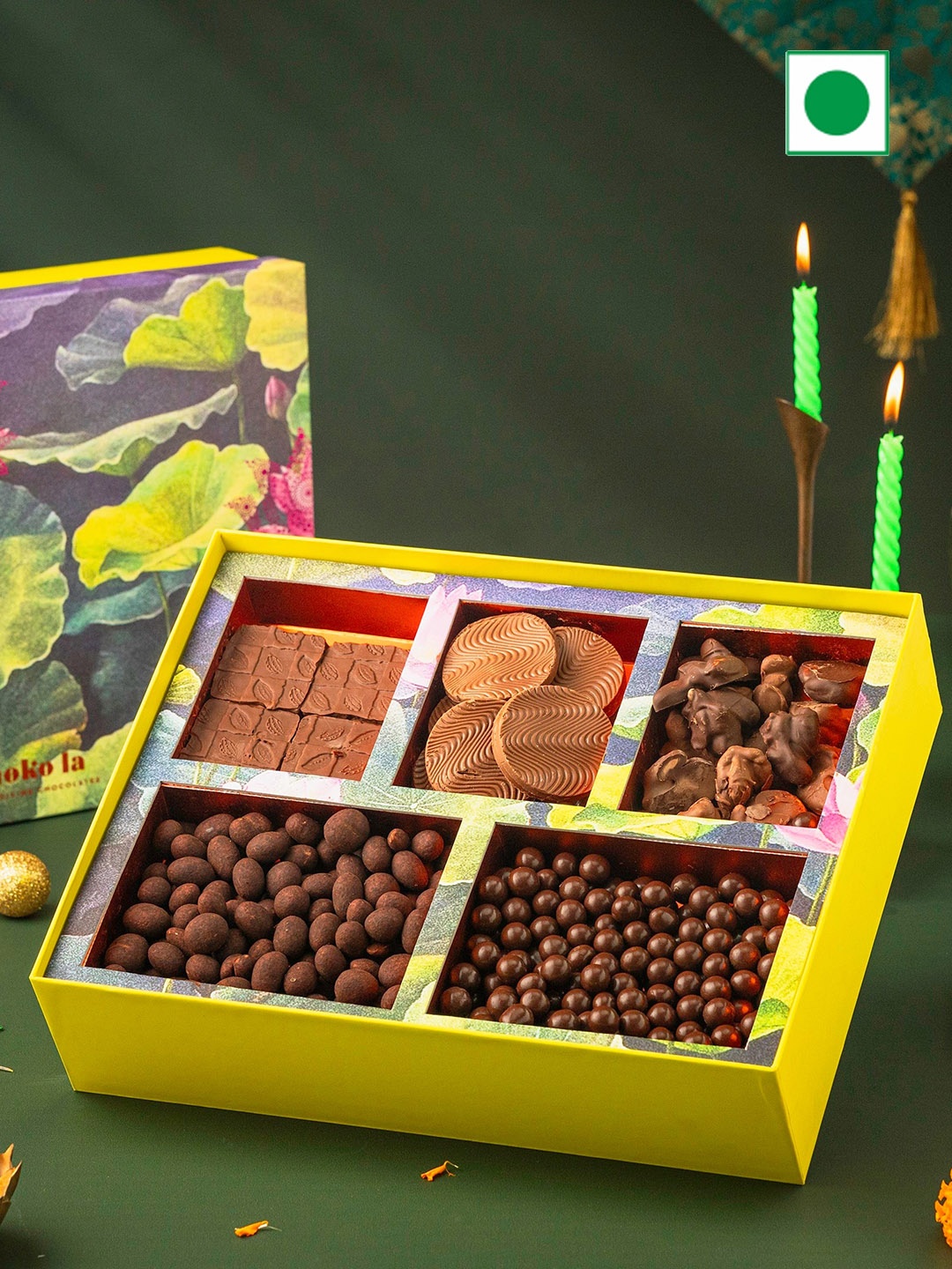 

choko la Chokola Christmas Regalia Chocolates Gift Box - 740 gms, Brown