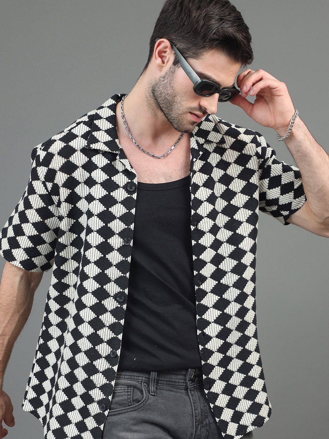 

HERE&NOW Geometric Printed Slim Fit Casual Shirt, Black