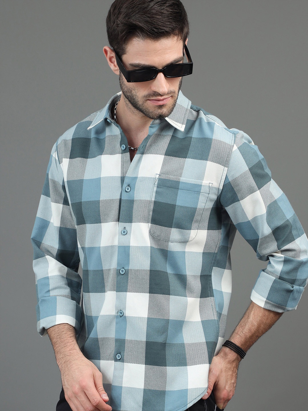 

HERE&NOW White & Blue Slim Fit Checked Casual Shirt