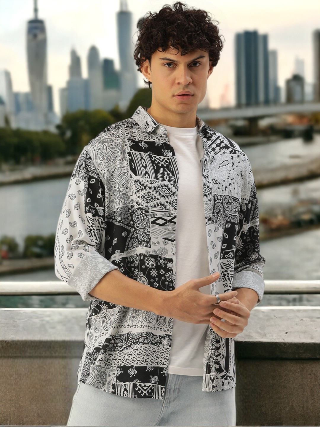 

IVOC Men Ethnic Motifs Printed Casual Shirt, Black