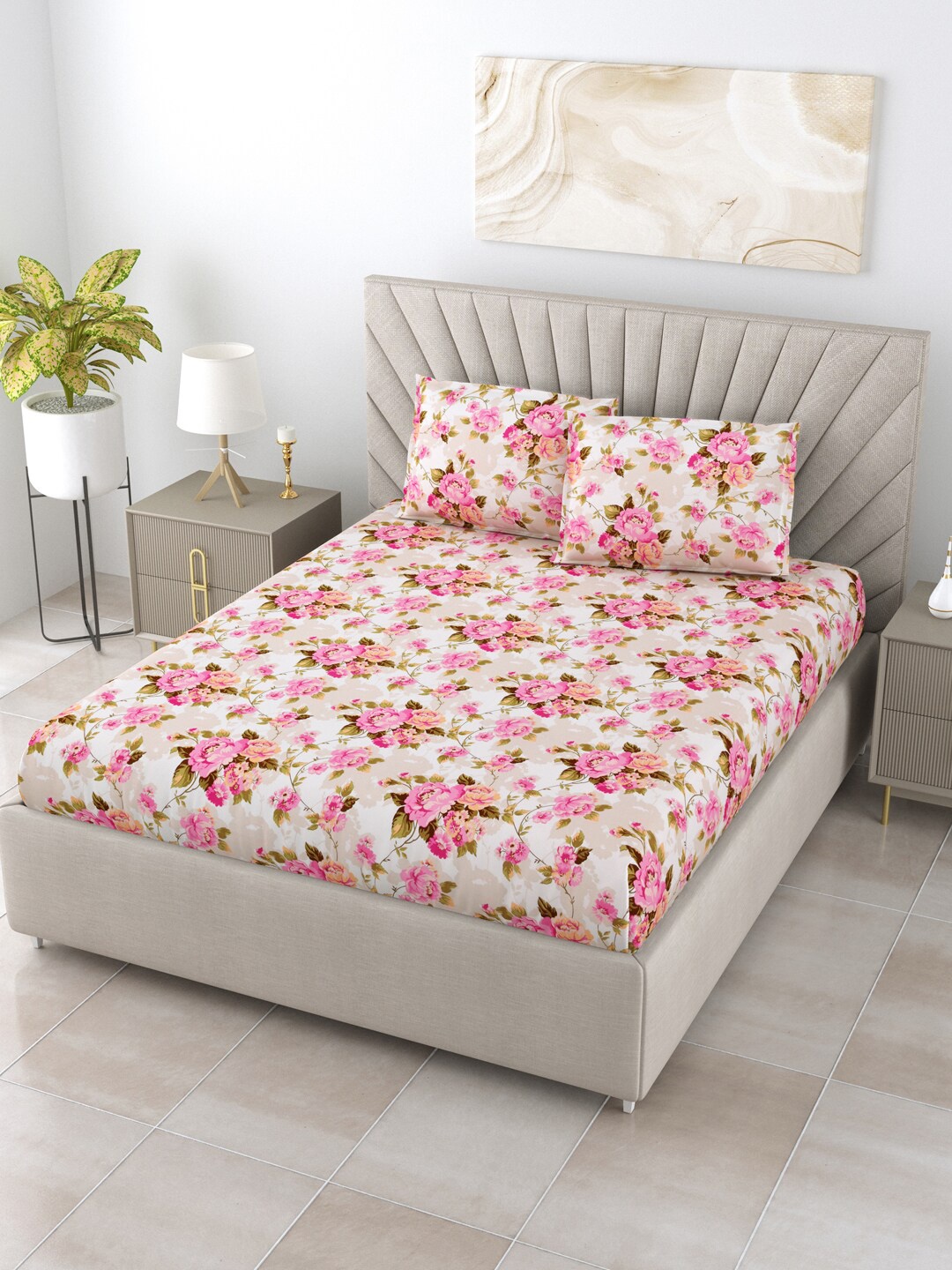 

BOMBAY DYEING FLORENTINE Pink & White 144 TC Queen Bedsheet with 2 Pillow Covers