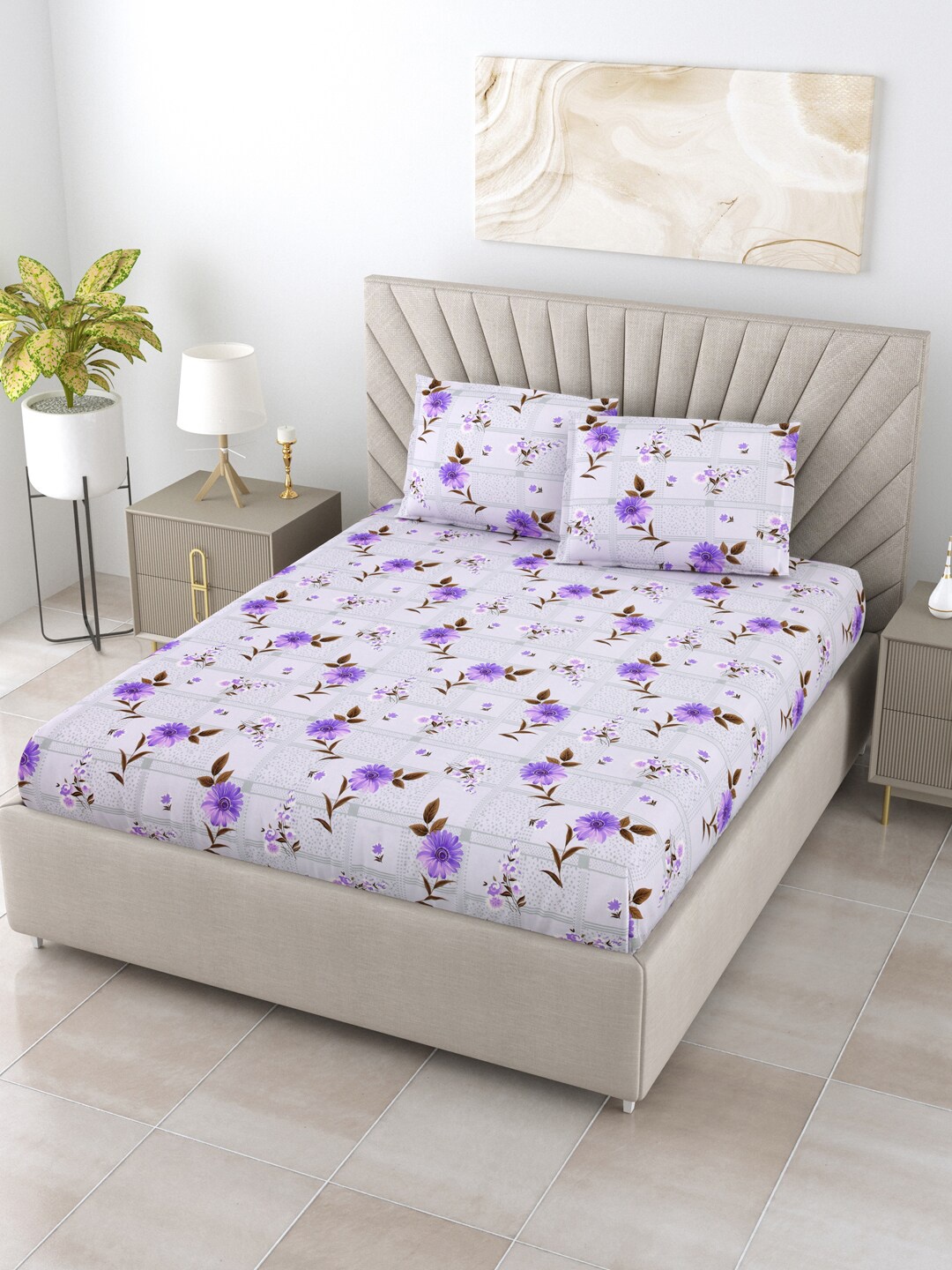 

BOMBAY DYEING FLORENTINE Violet & Brown Cotton 144 TC Queen Bedsheet with 2 Pillow Covers