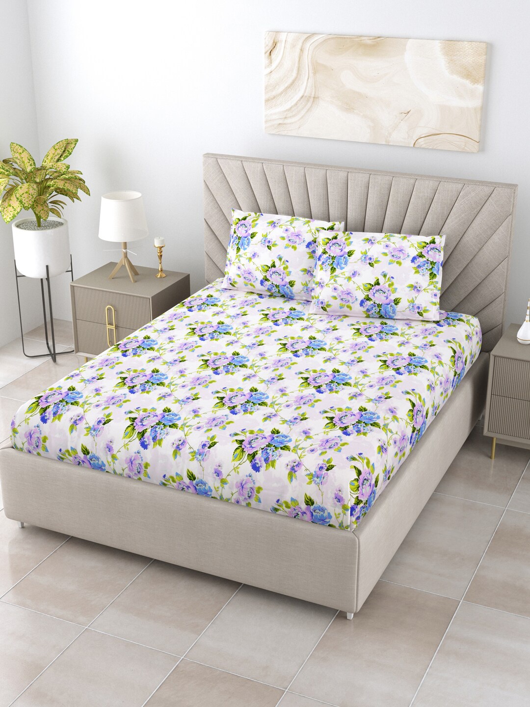 

BOMBAY DYEING Florentine Purple Floral Cotton 144 TC Queen Bedsheet with 2 Pillow Covers