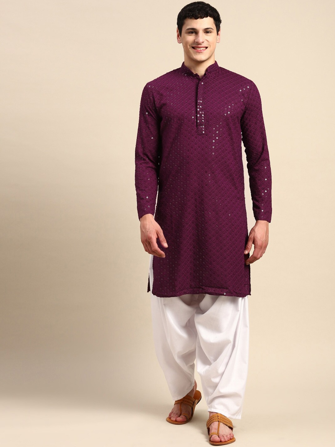 

ATRAENTA Embroidered Sequinned Kurta with Salwar, Burgundy