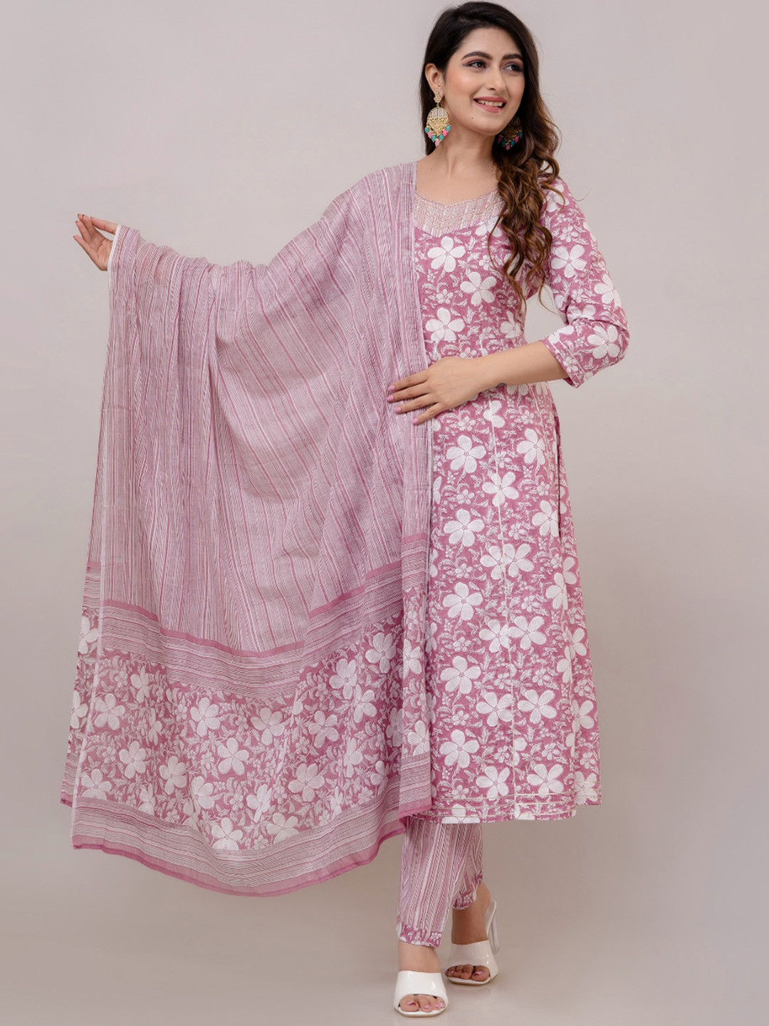 

FrionKandy Floral Printed Pure Cotton Anarkali Kurta With Trousers & Dupatta, Purple