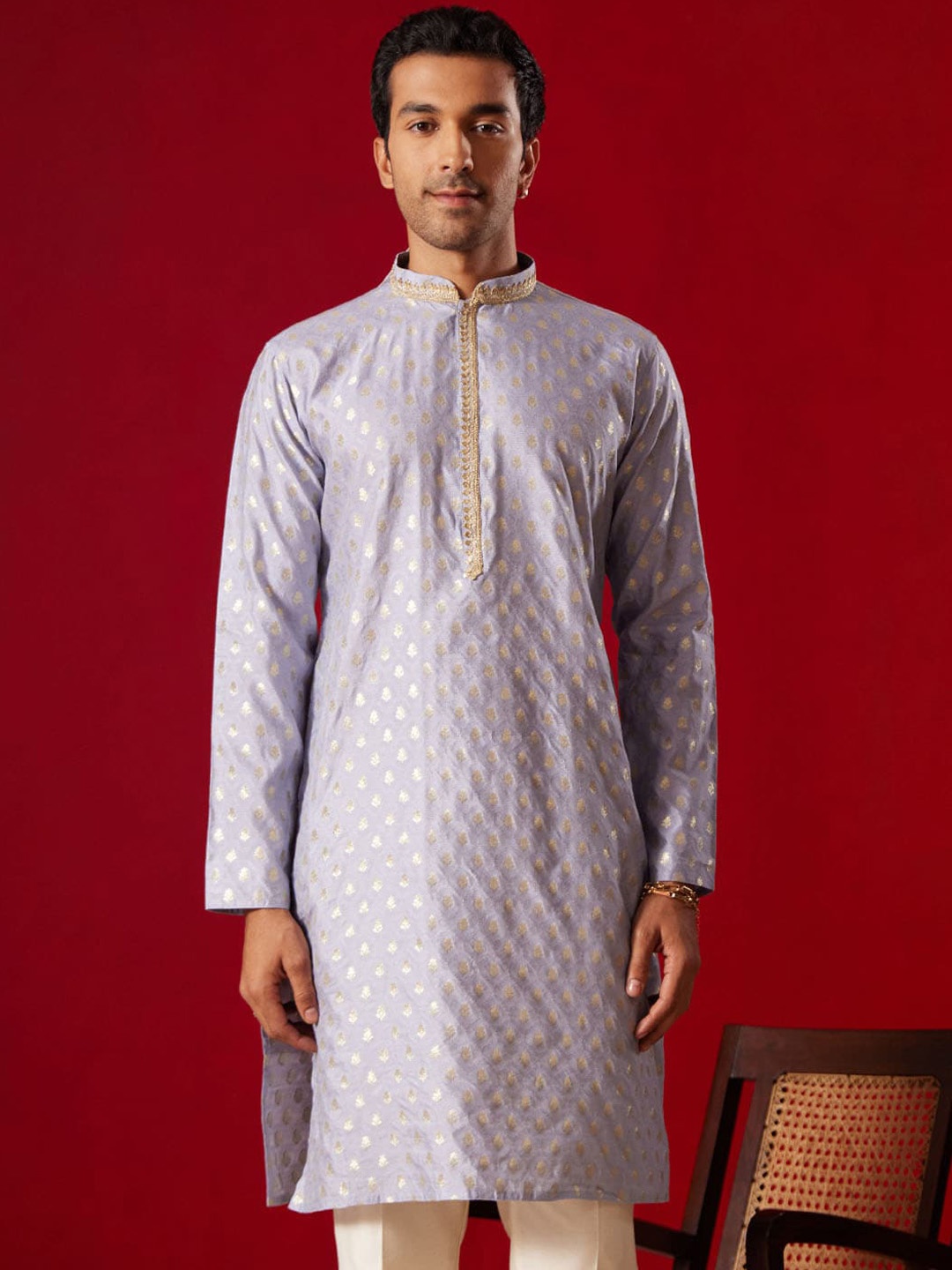 

VASTRAMAY Ethnic Motifs Woven Design Mandarin Collar Jacquard Kurta, Blue