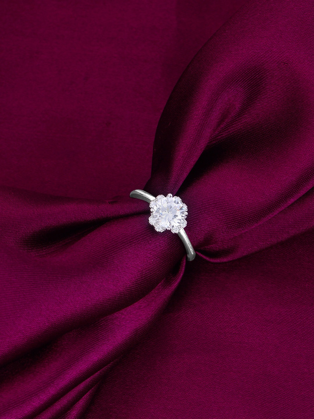

GIVA 925 Sterling Silver Rhodium-Plated CZ Studded Adjustable Finger Ring